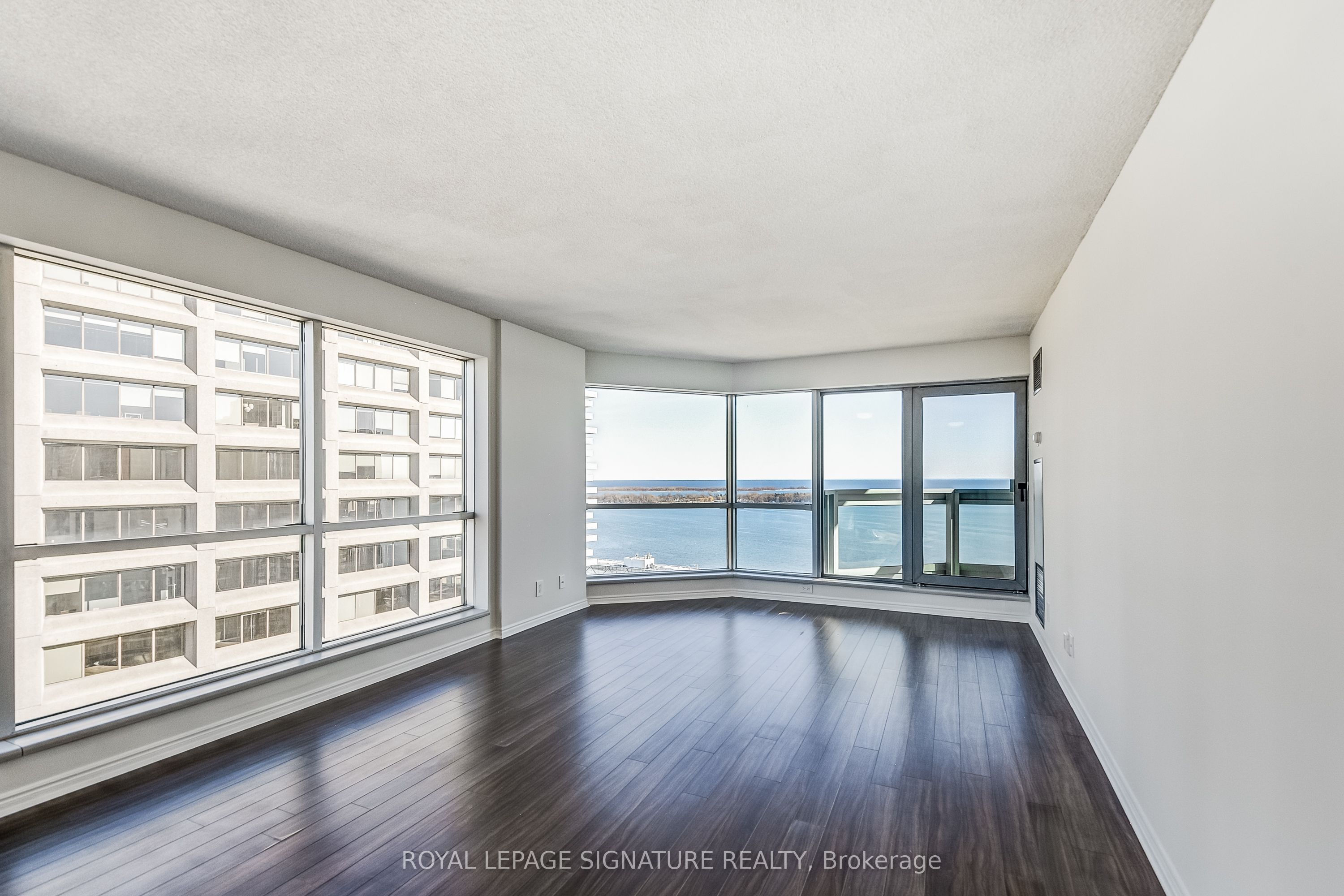 10 Yonge Street 3111 Property Photo 7