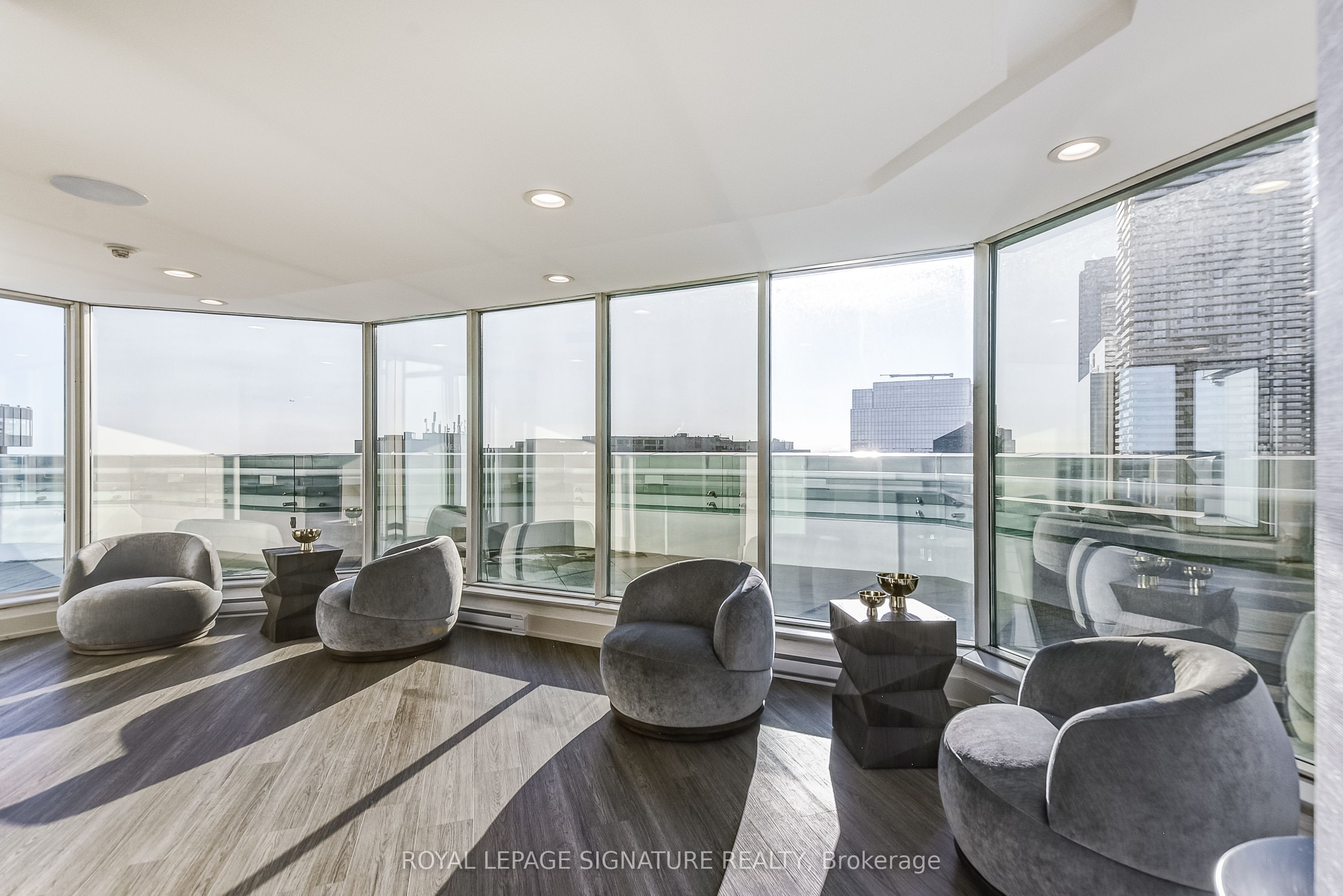 10 Yonge Street 3111 Property Photo 28