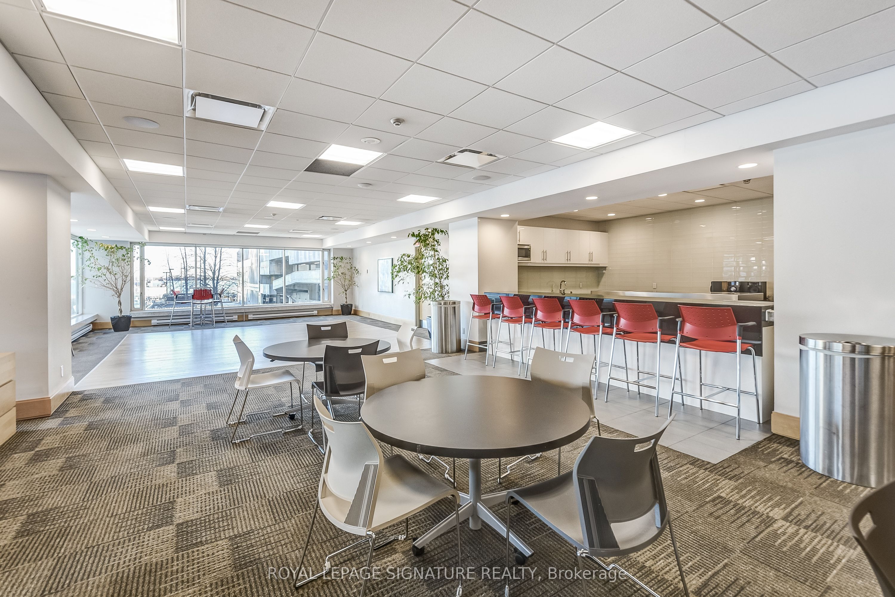 10 Yonge Street 3111 Property Photo 37
