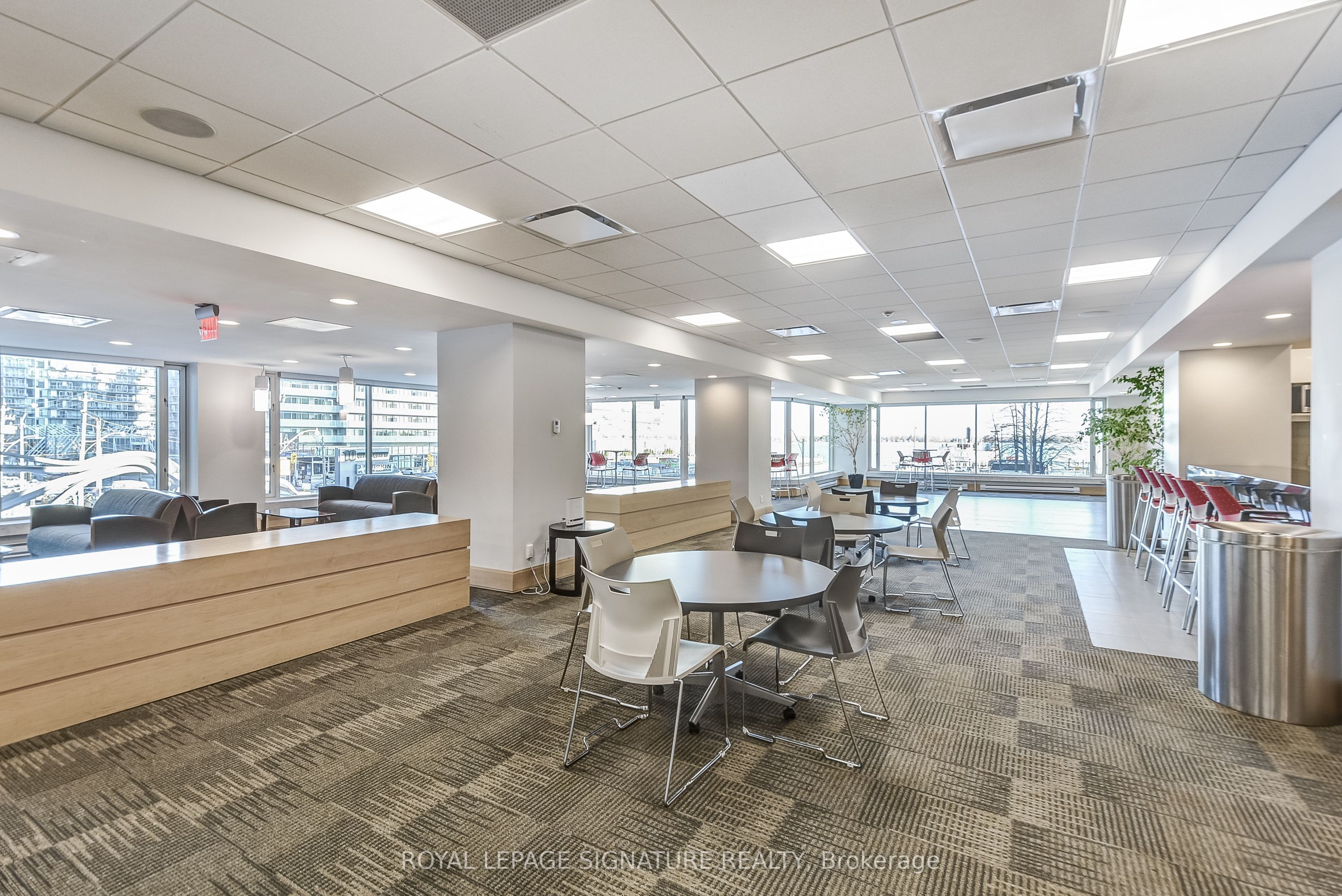 10 Yonge Street 3111 Property Photo 38