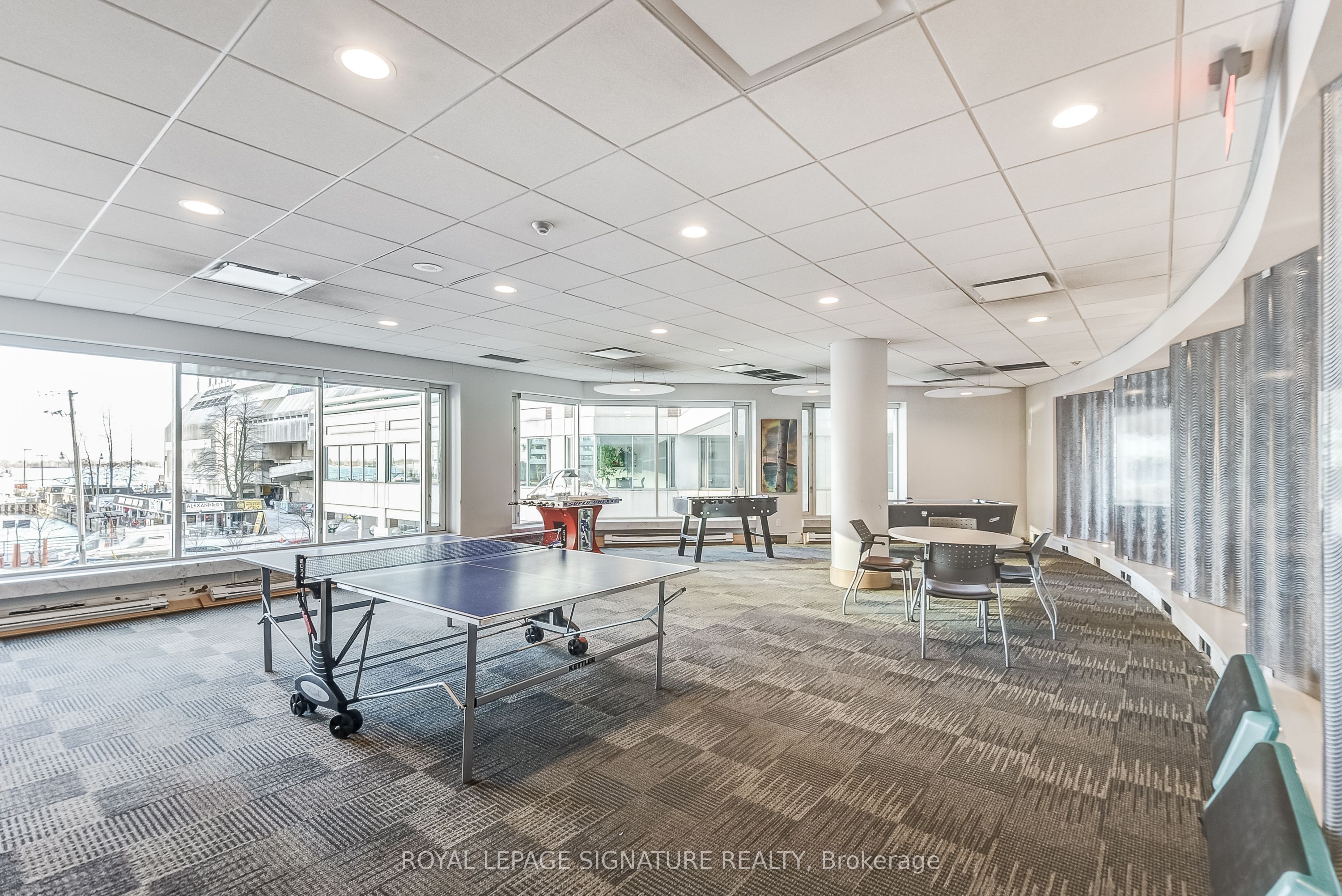10 Yonge Street 3111 Property Photo 40