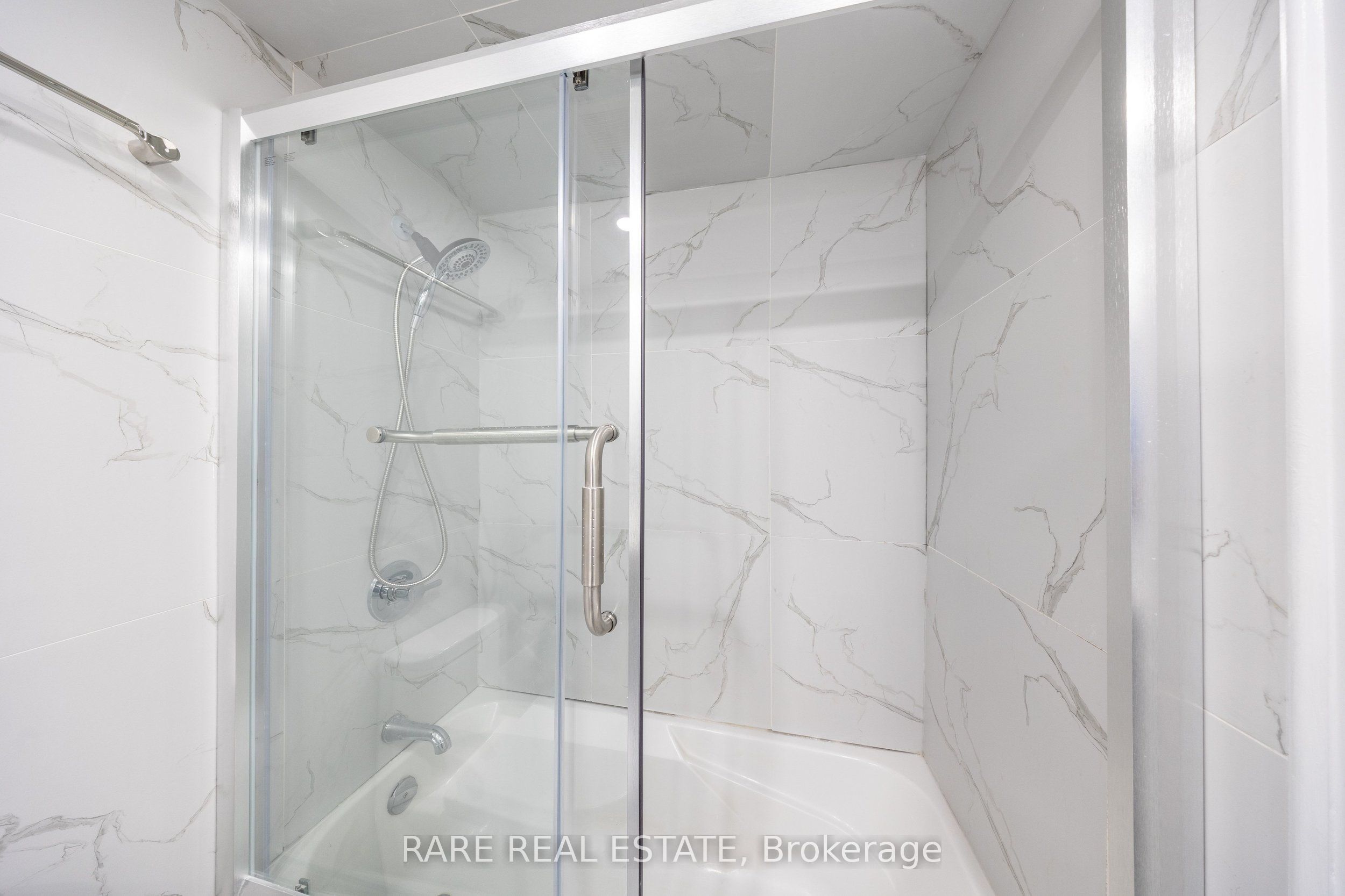 60 Pavane Linkway 914 Property Photo 11