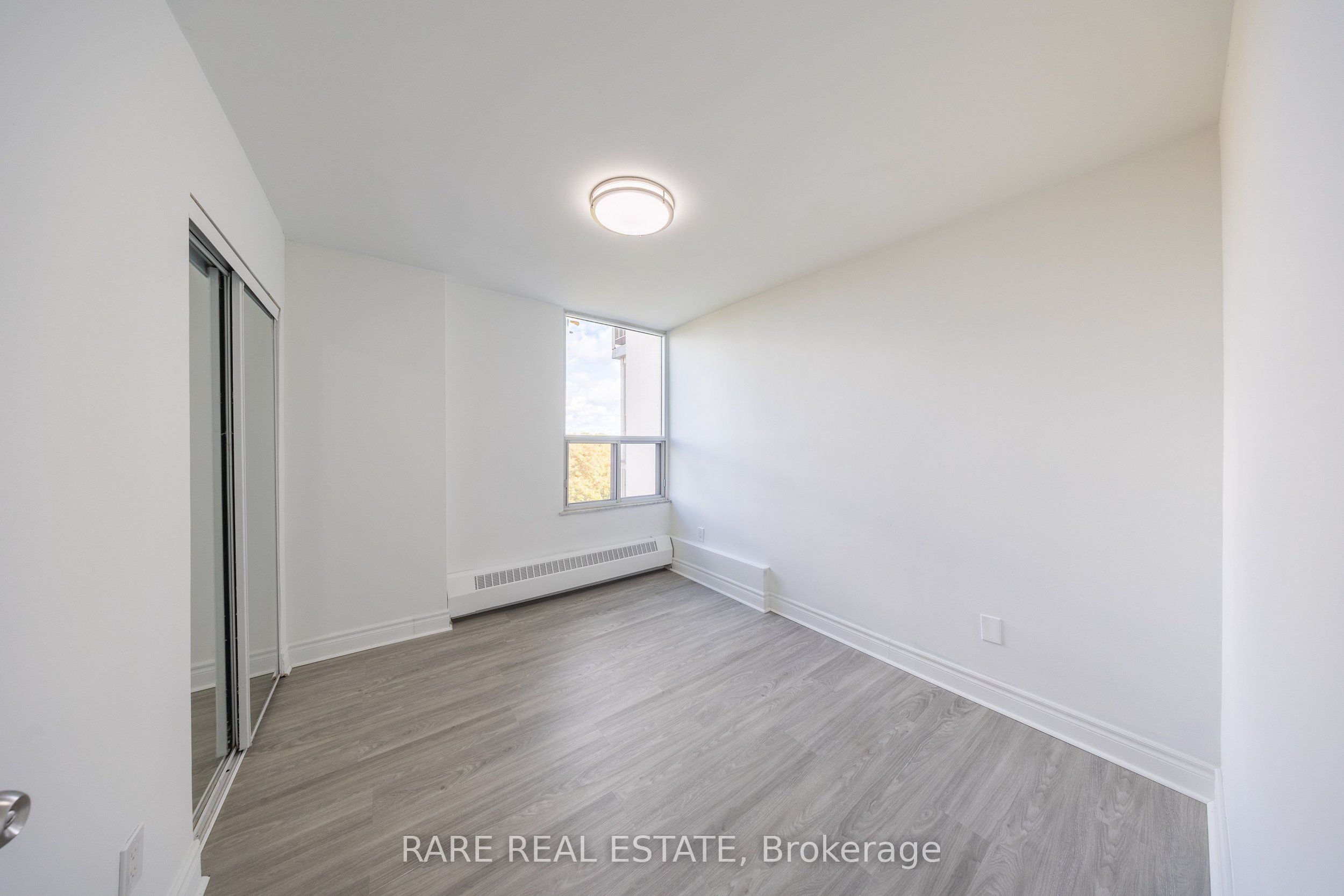 60 Pavane Linkway 914 Property Photo 13