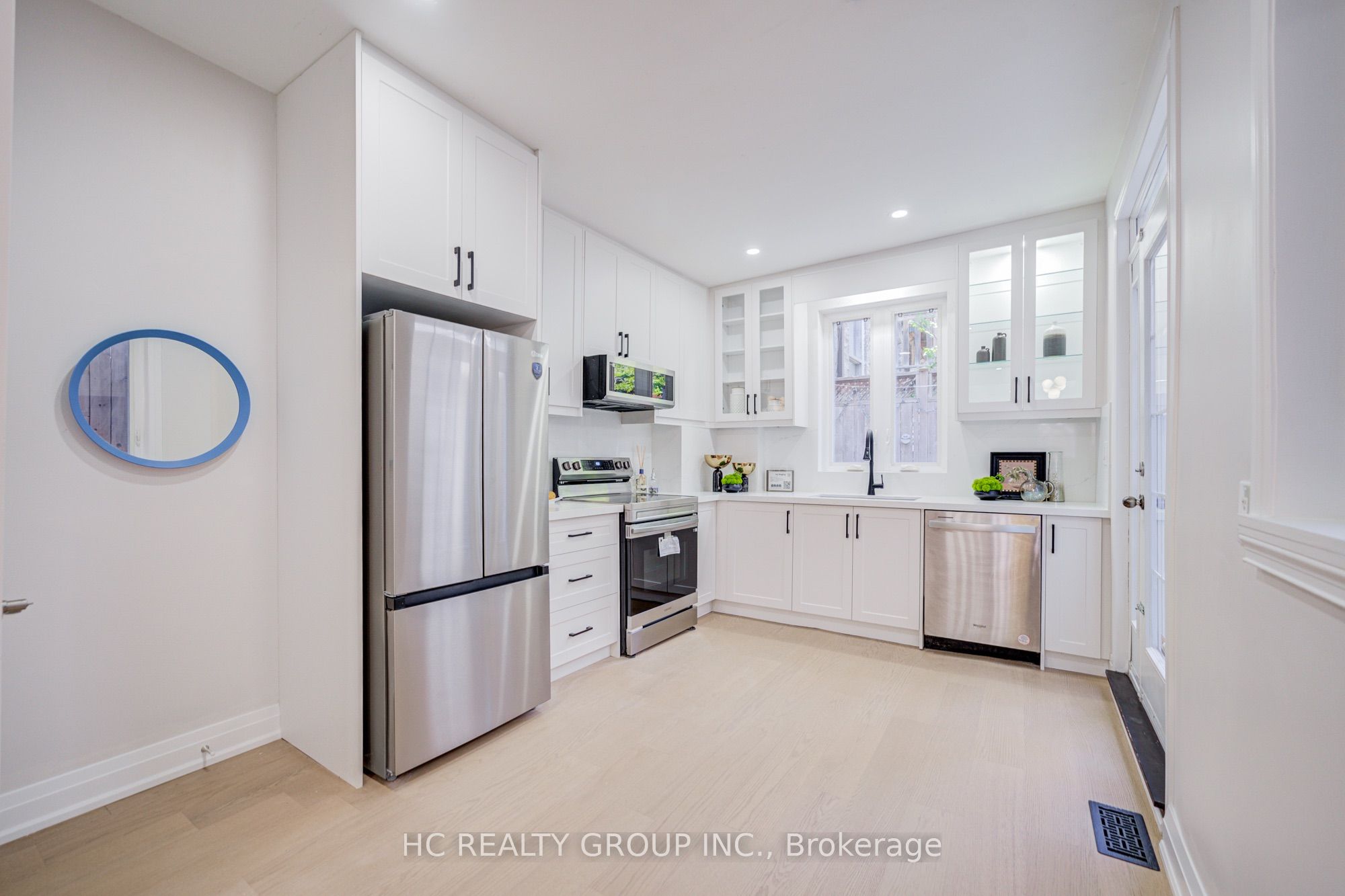 64 Wales Avenue Property Photo 13