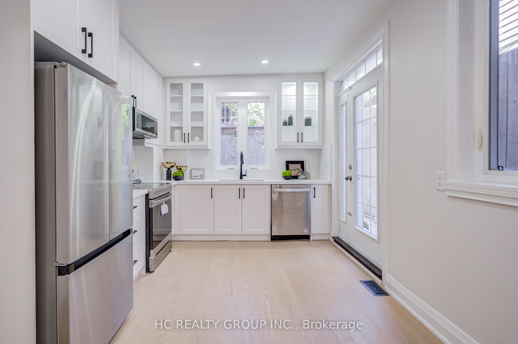 64 Wales Avenue Property Photo 15