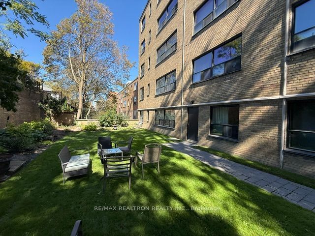 2 Ridelle Avenue 106 Property Photo 13