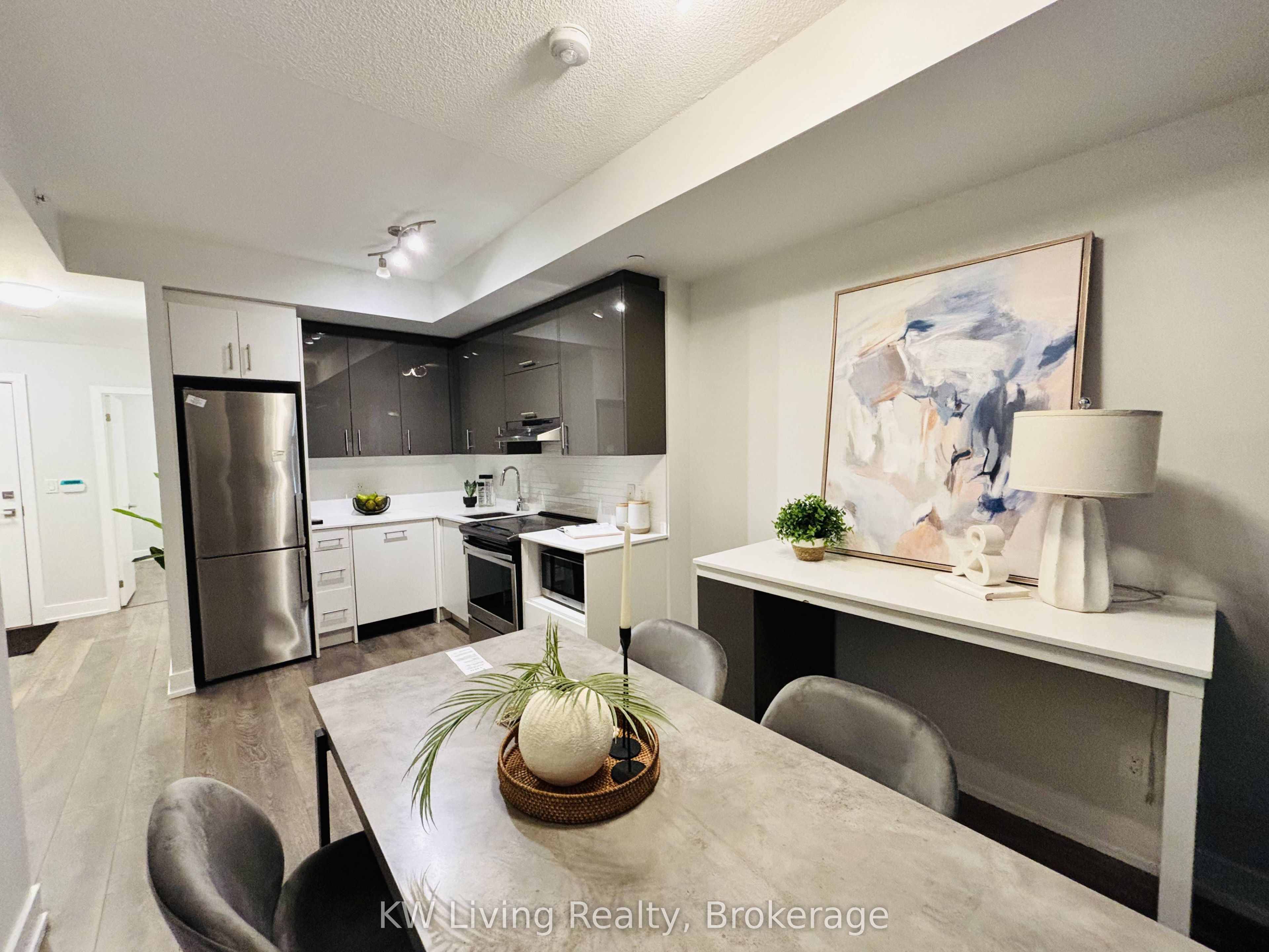 180 Fairview Mall Drive 201 Property Photo 17