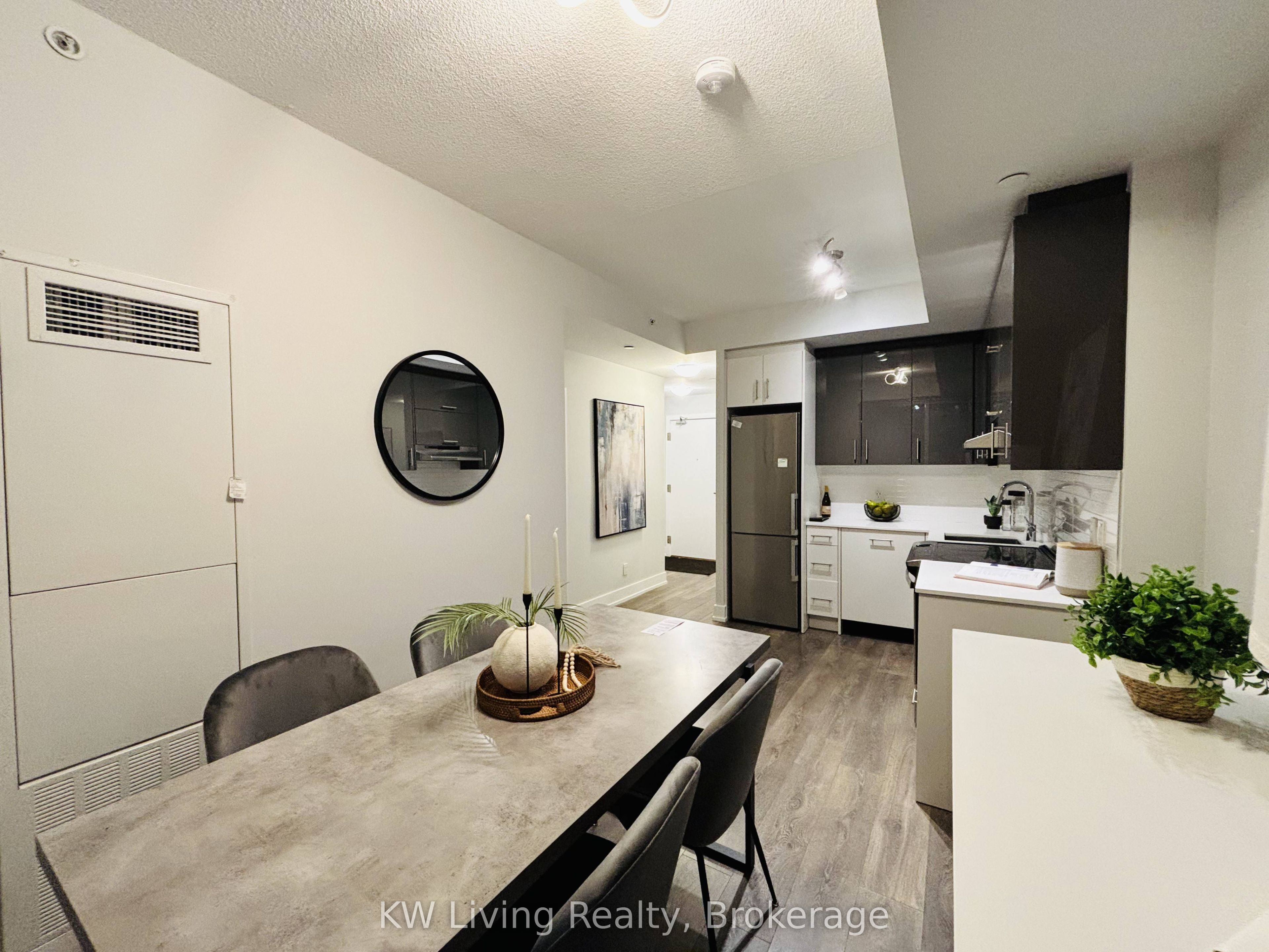 180 Fairview Mall Drive 201 Property Photo 18
