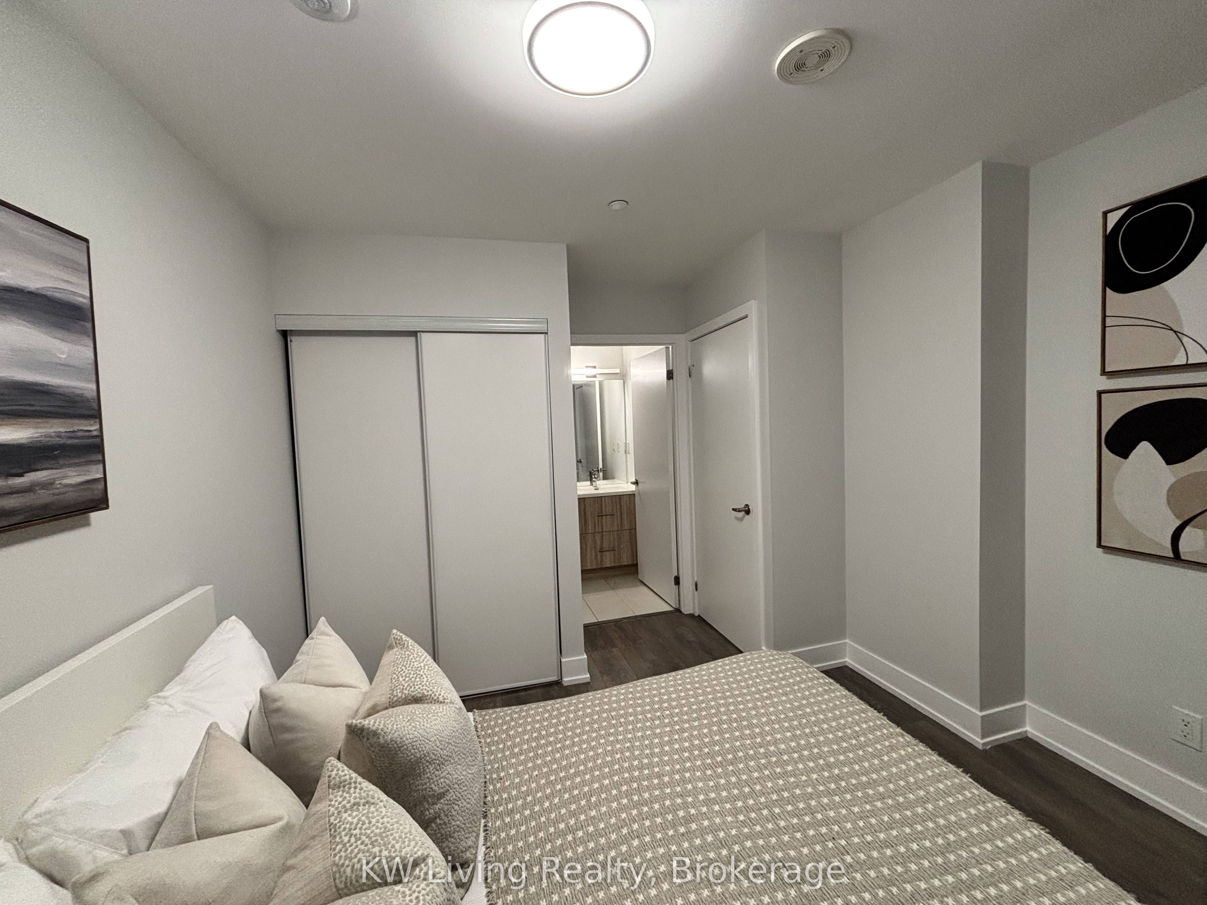 180 Fairview Mall Drive 201 Property Photo 22