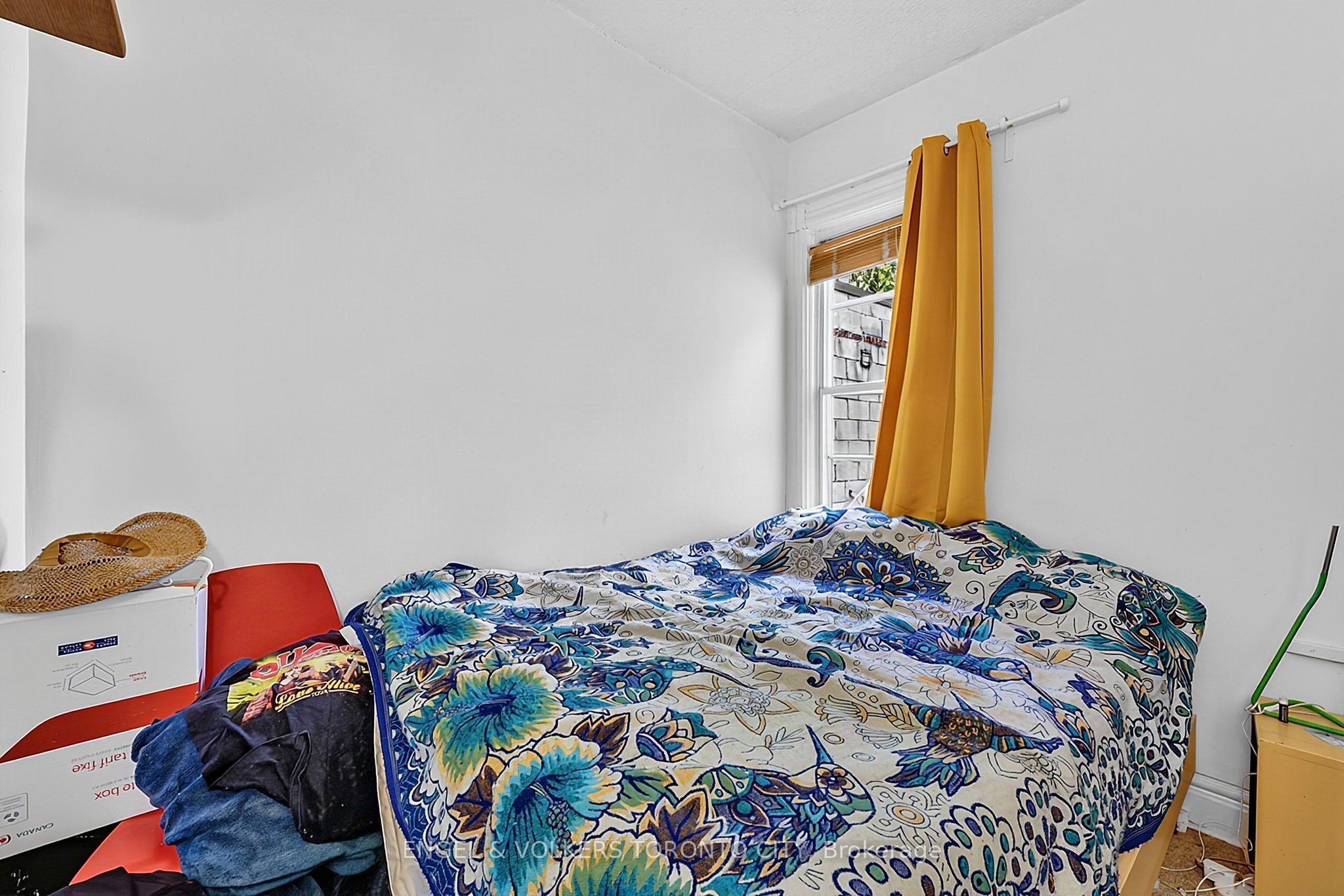 1242 College Street Property Photo 13