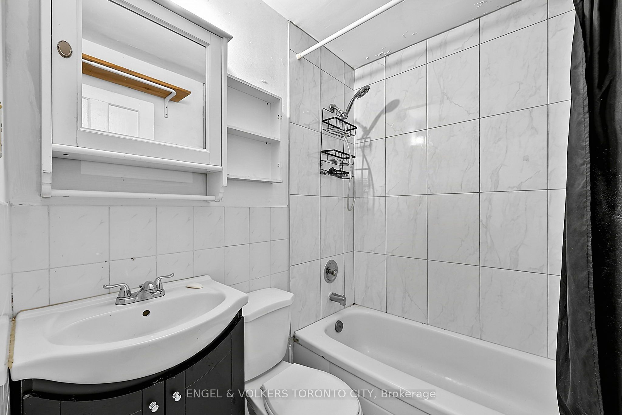 1242 College Street Property Photo 25