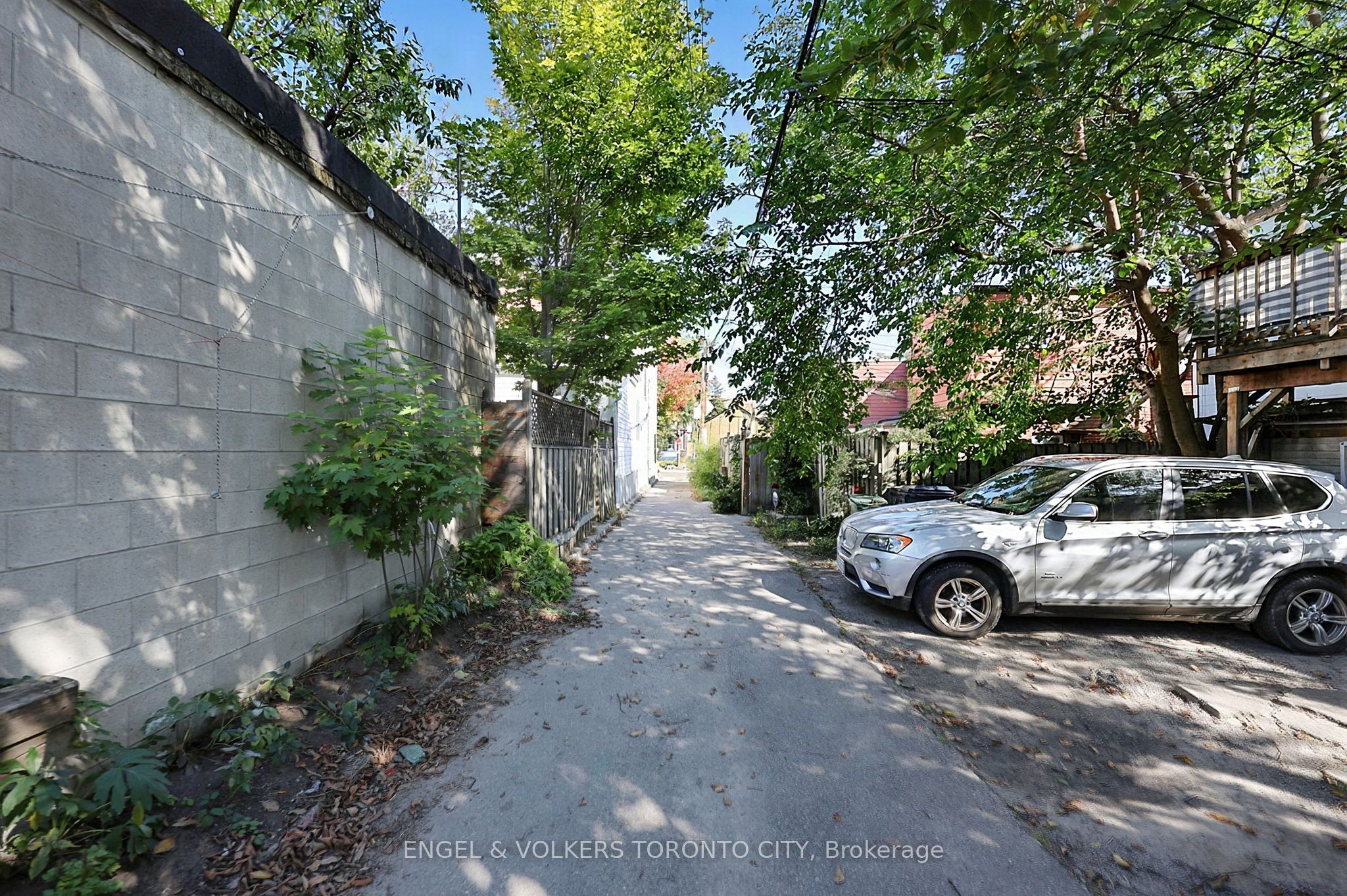 1242 College Street Property Photo 41