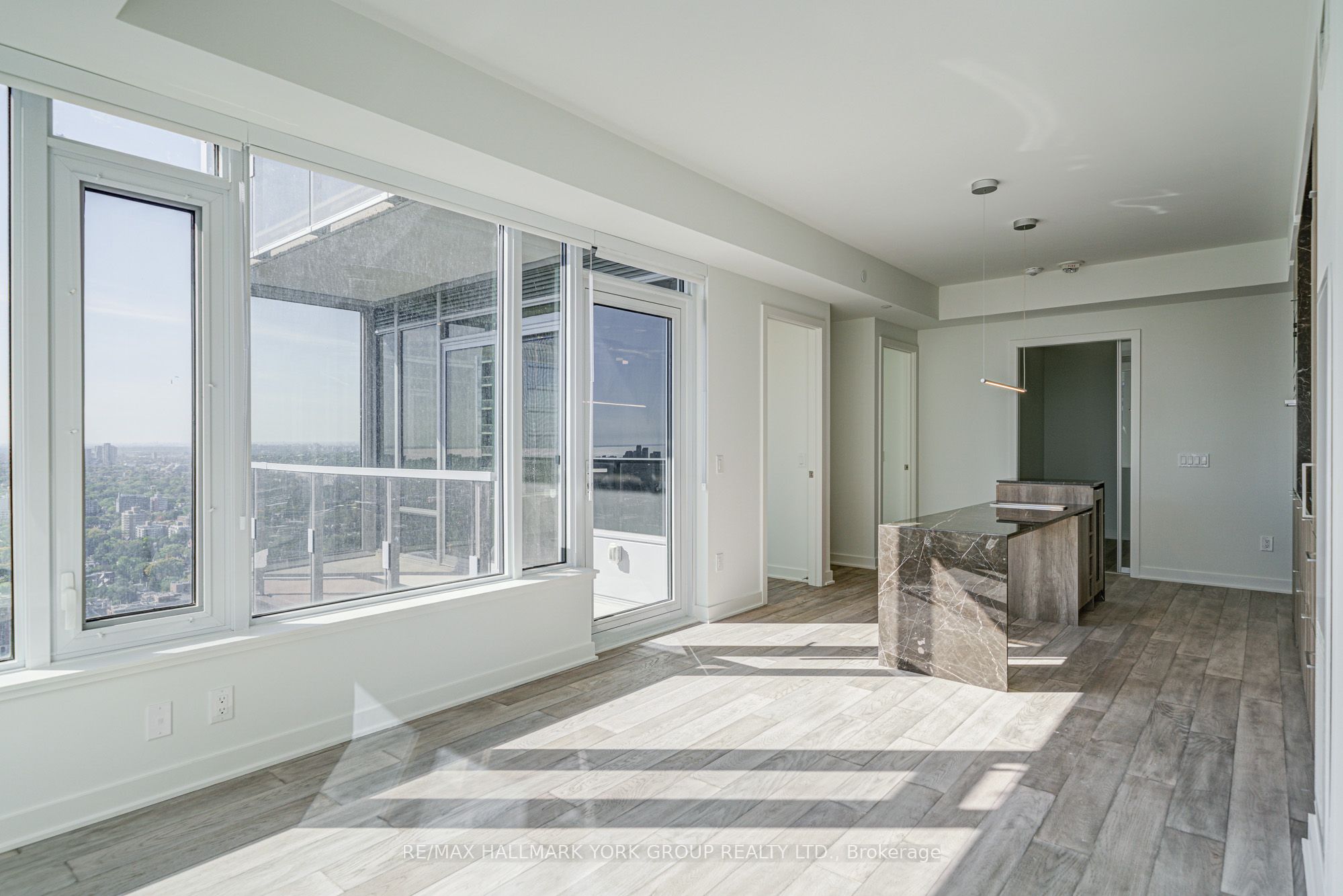 11 Yorkville Avenue 3609 Property Photo 14