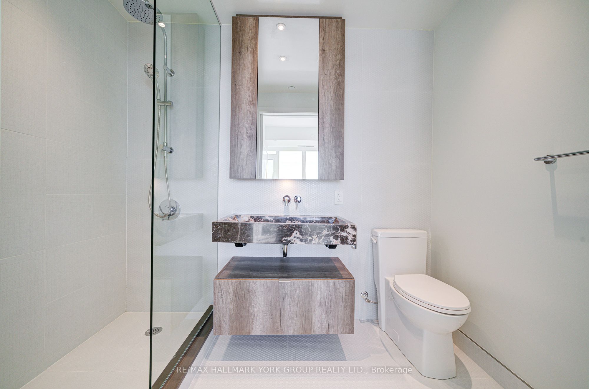 11 Yorkville Avenue 3609 Property Photo 16