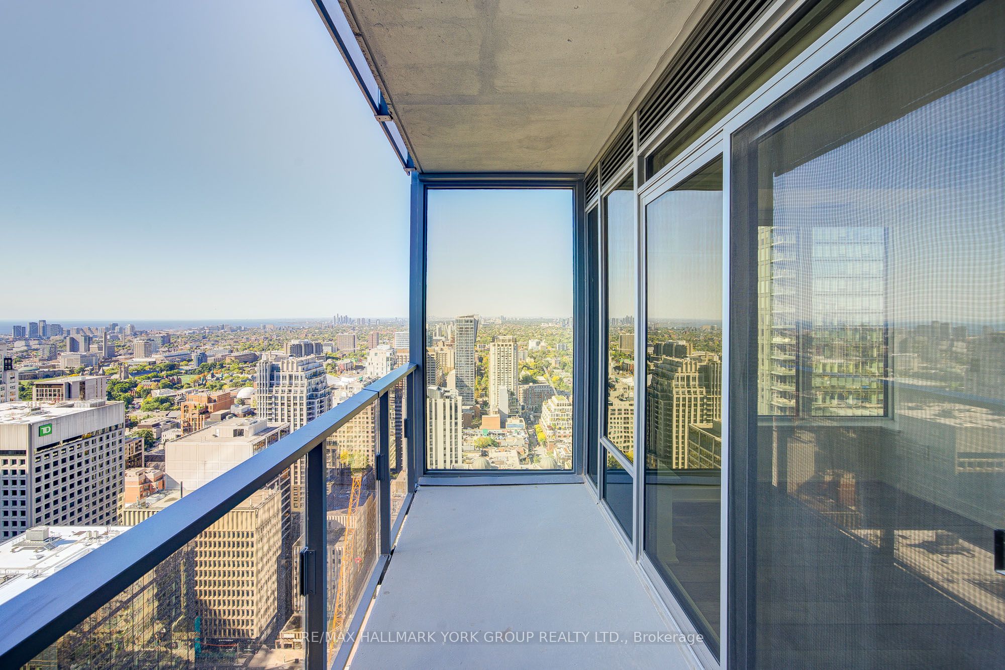 11 Yorkville Avenue 3609 Property Photo 26
