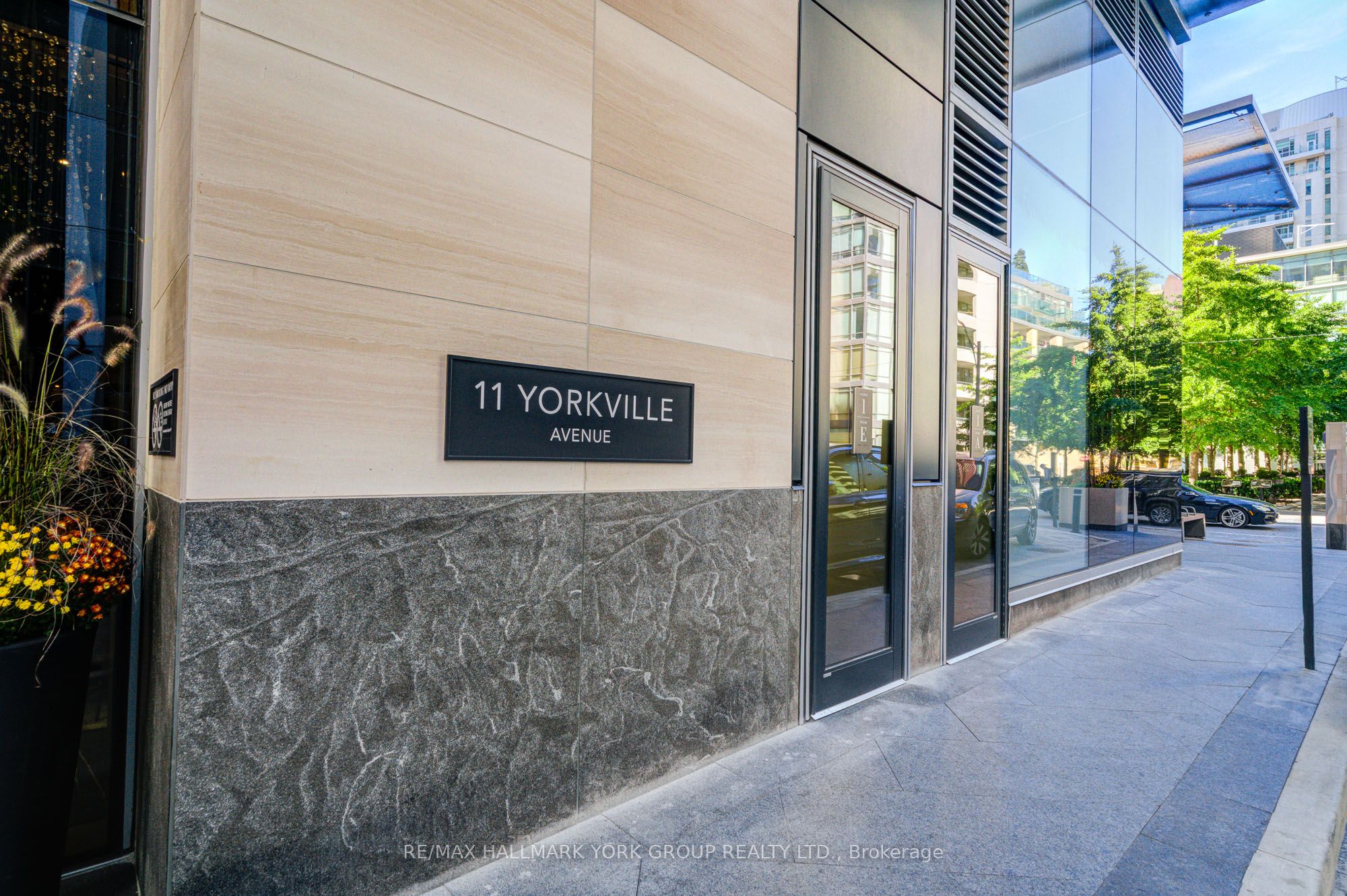 11 Yorkville Avenue 3609 Property Photo 48