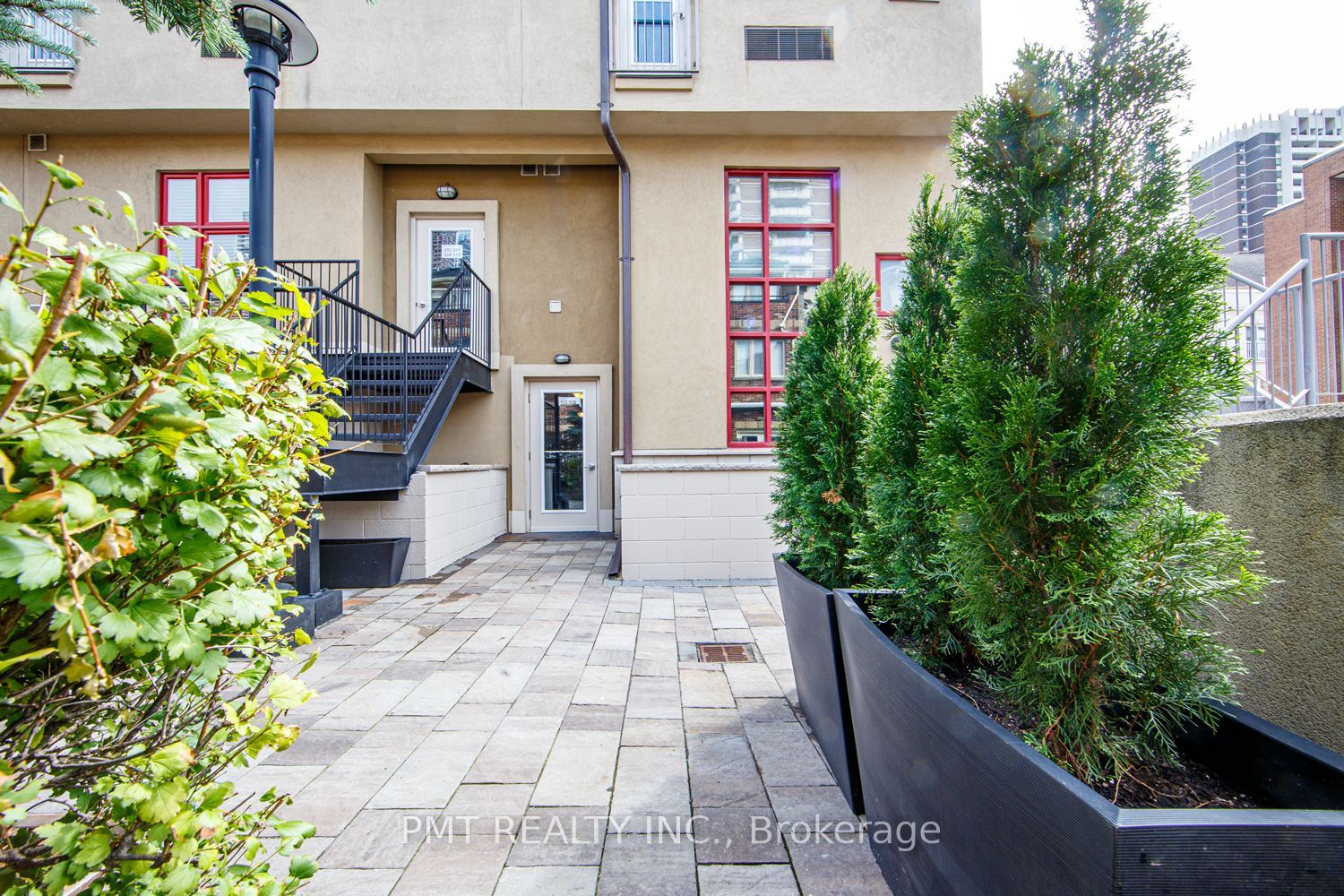 21 Earl Street 124 Property Photo 1