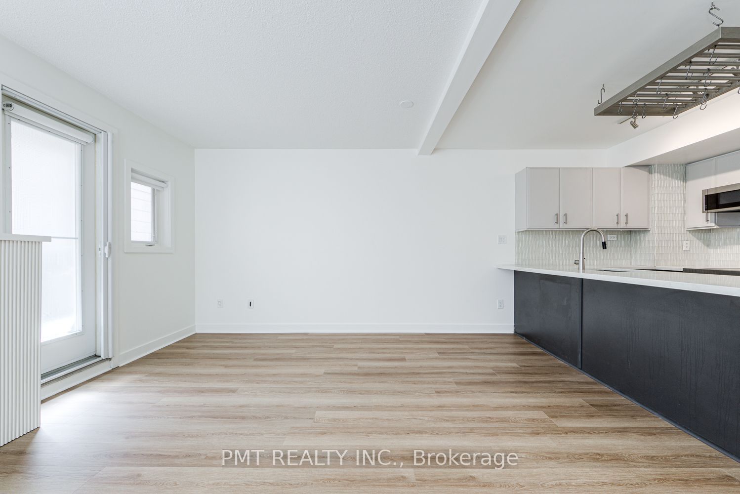 21 Earl Street 124 Property Photo 11