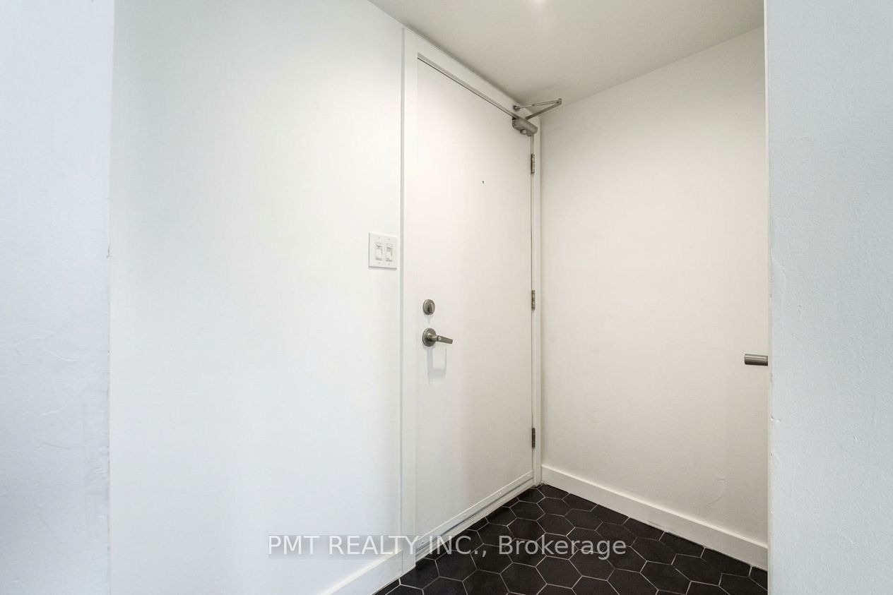 21 Earl Street 124 Property Photo 25
