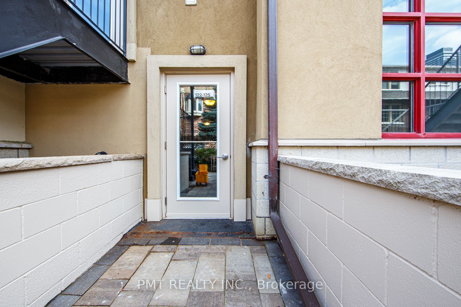 21 Earl Street 124 Property Photo 27