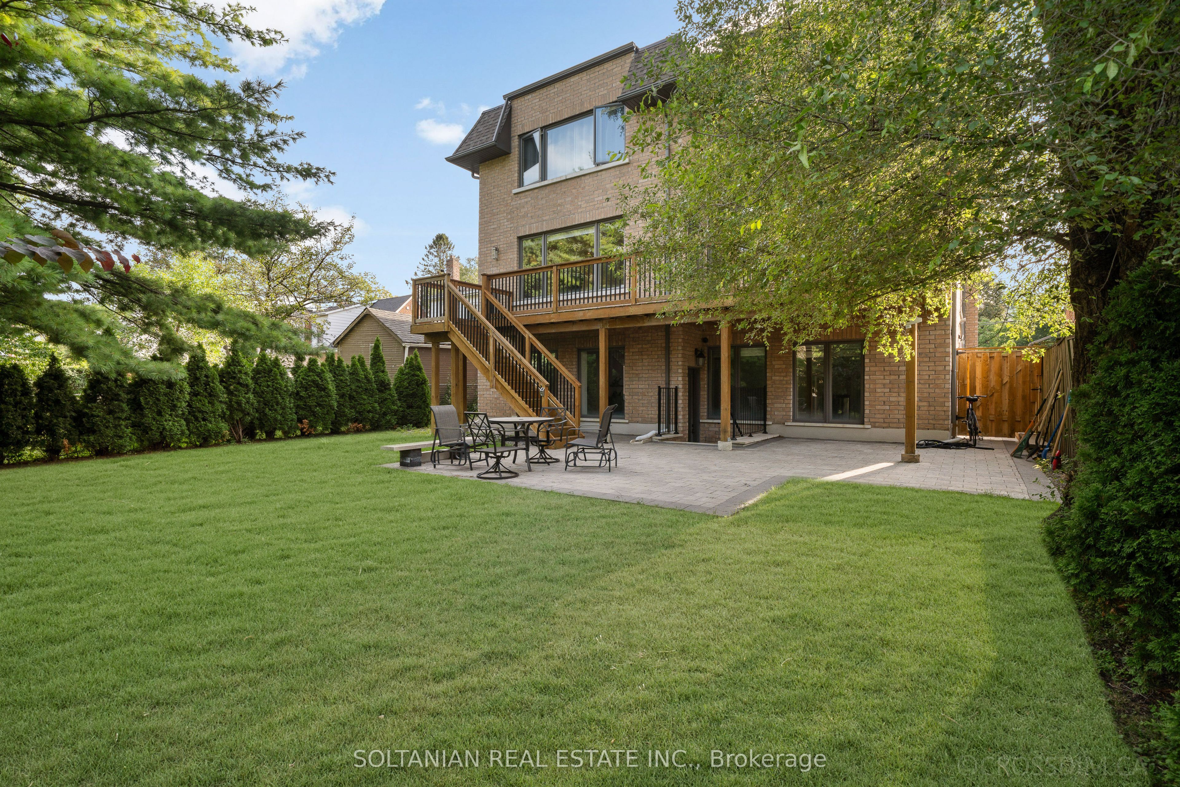 15 Calvin Avenue Property Photo 44