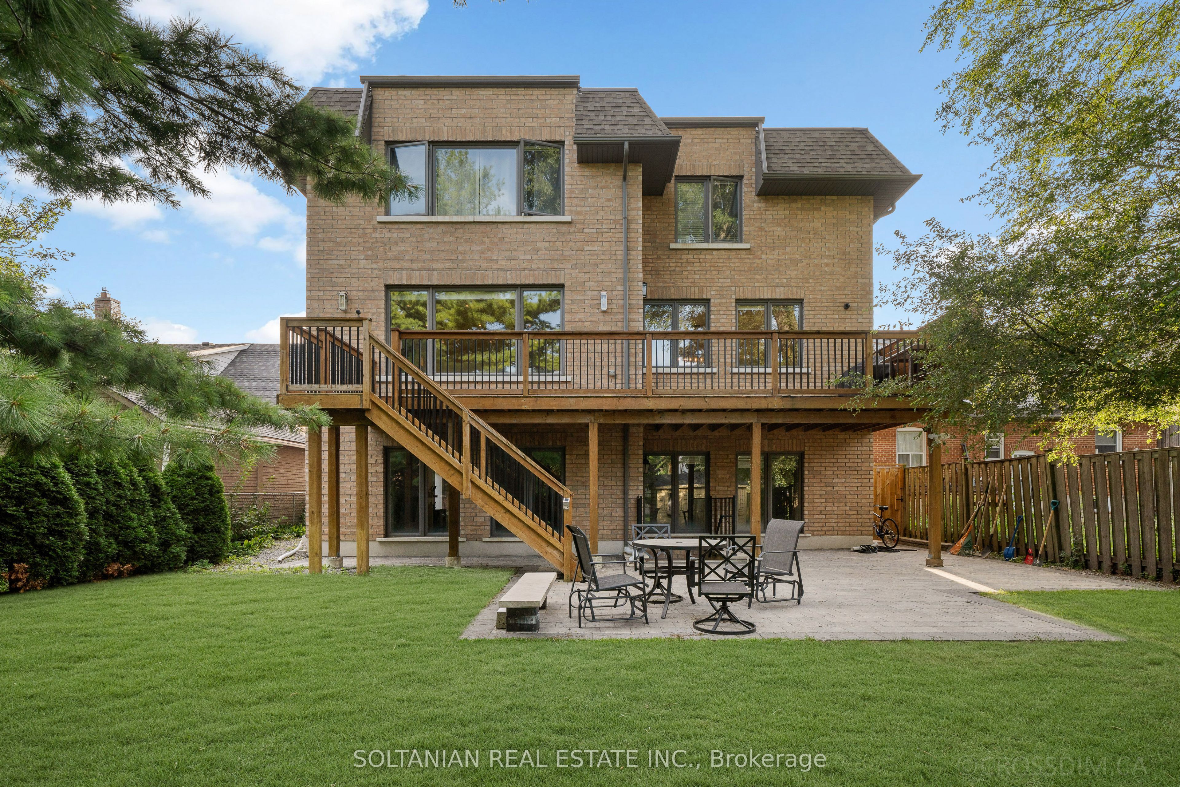 15 Calvin Avenue Property Photo 45