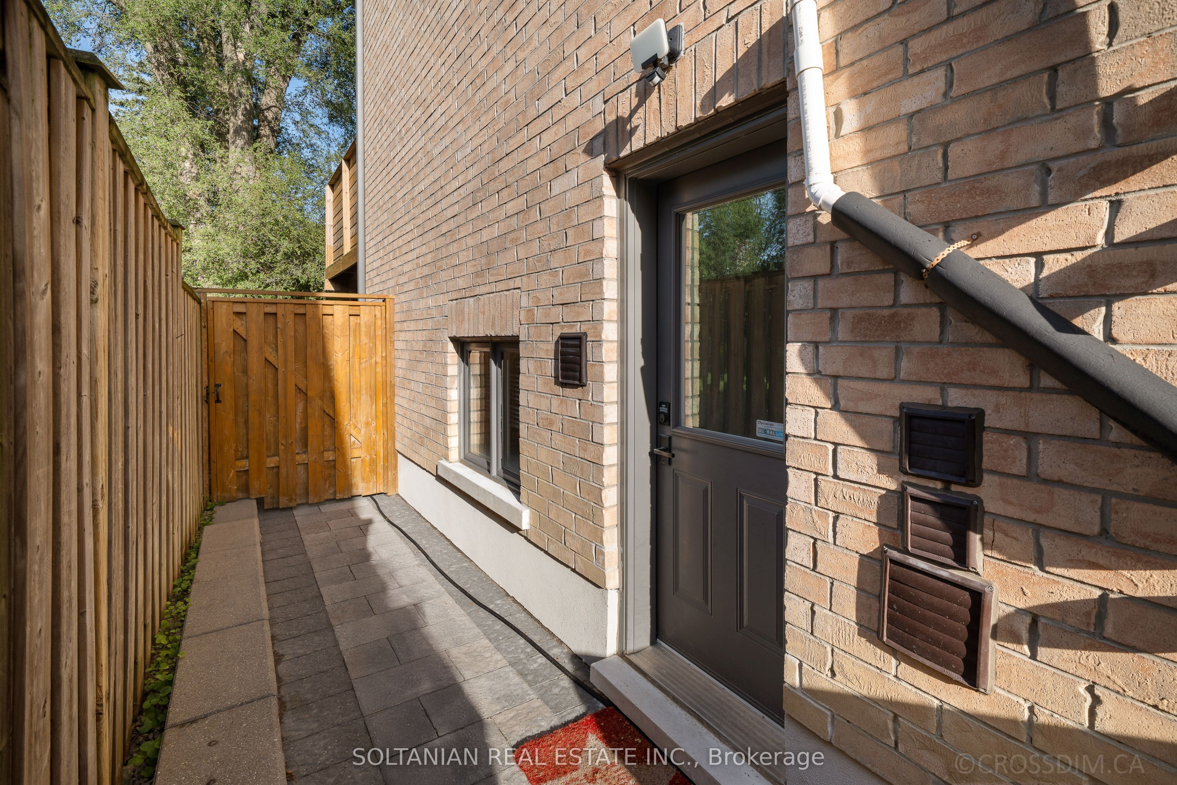 15 Calvin Avenue Property Photo 46