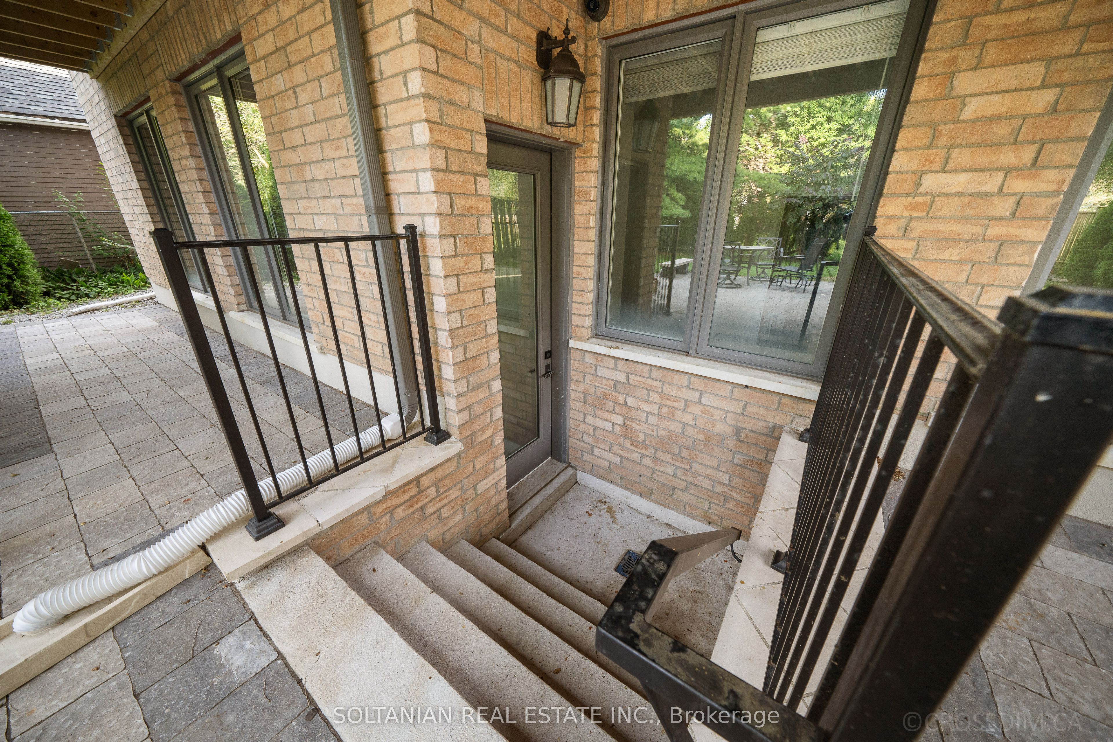 15 Calvin Avenue Property Photo 47