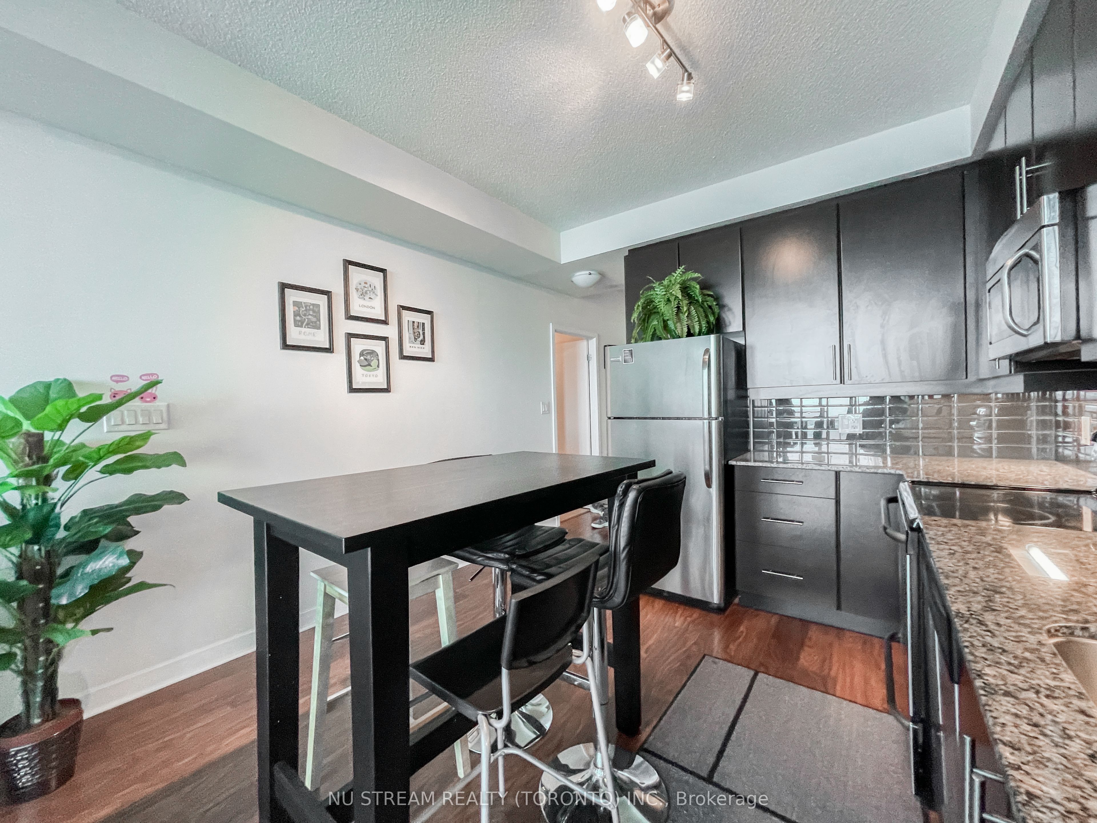 33 Bay Street 4509 Property Photo 8