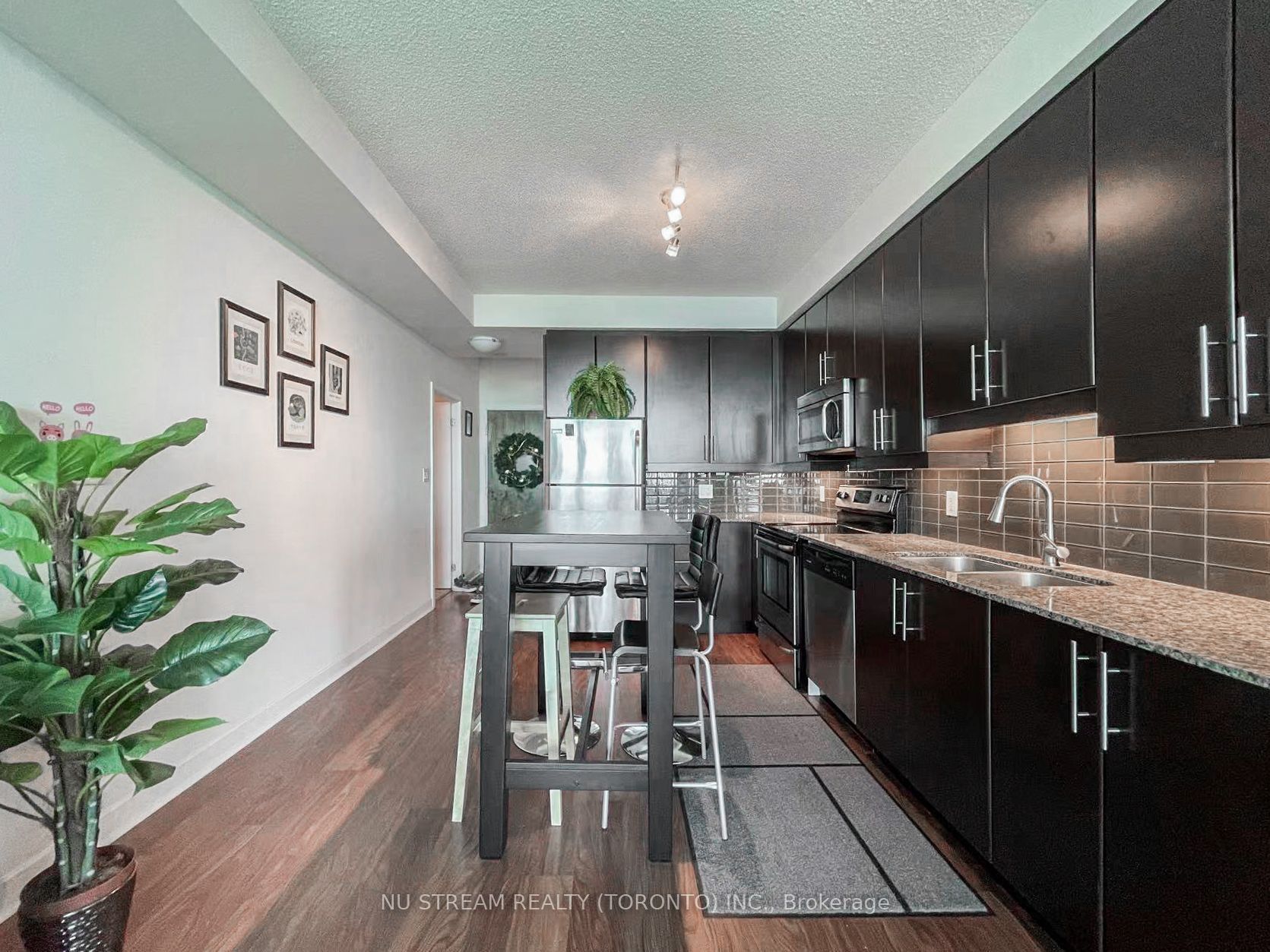 33 Bay Street 4509 Property Photo 10