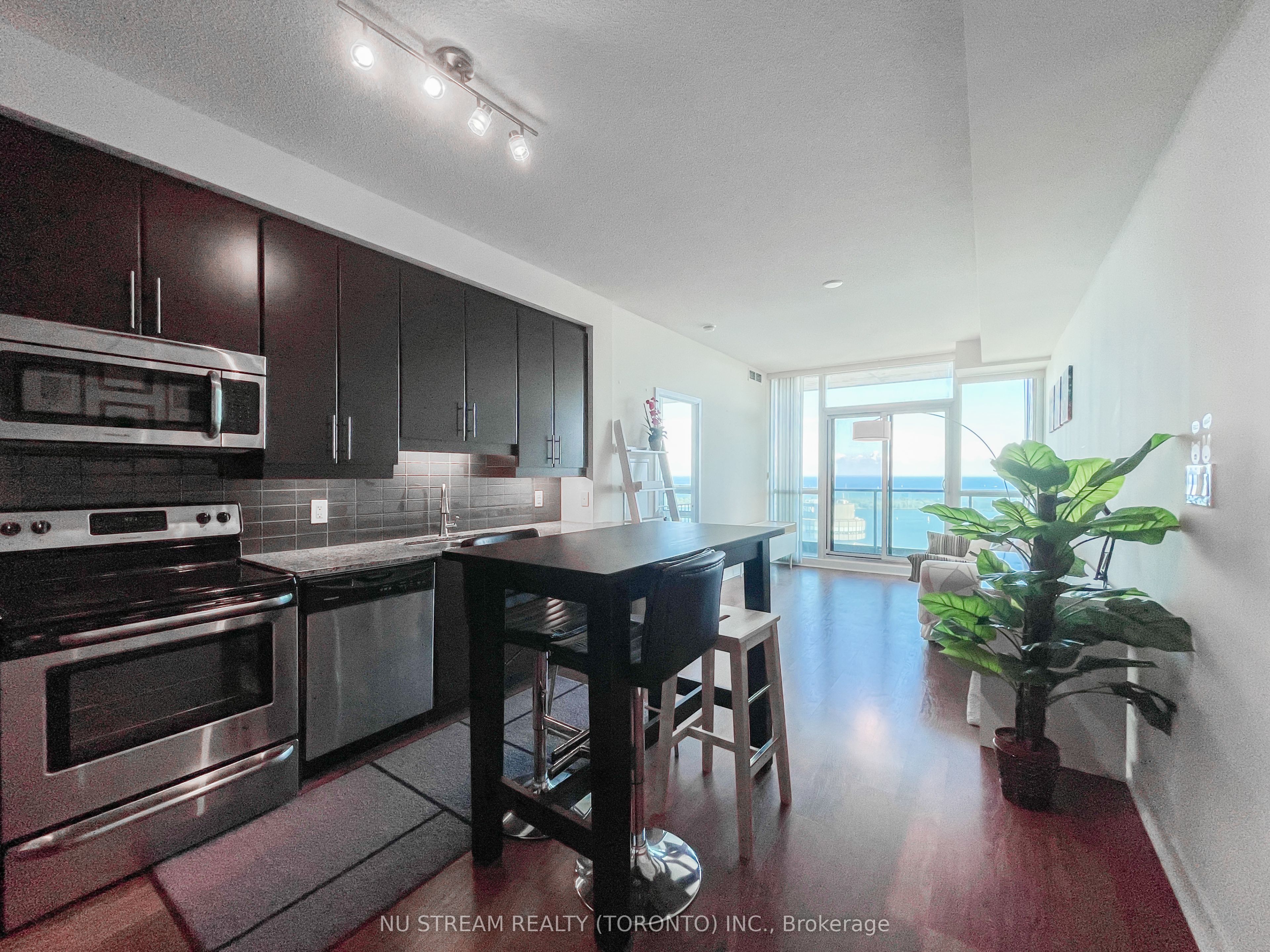 33 Bay Street 4509 Property Photo 12