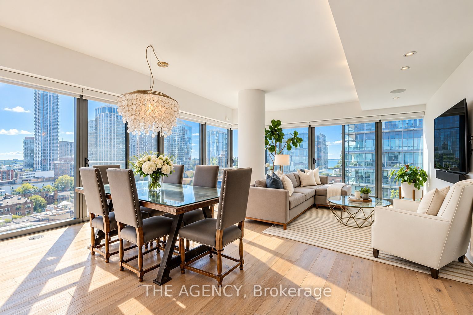 60 Colborne Street 1504 Property Photo 4