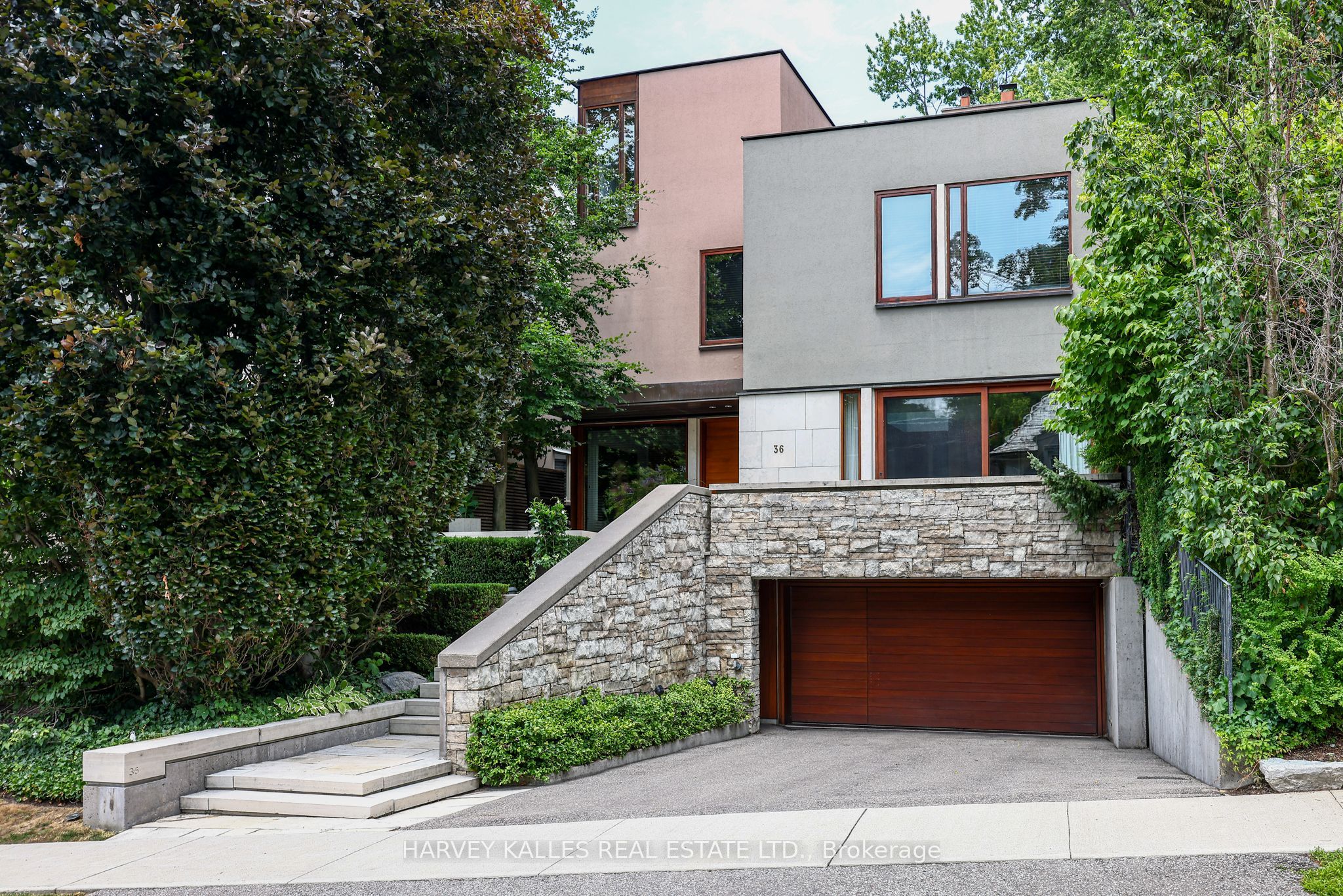 36 Millbank Avenue Property Photo 1