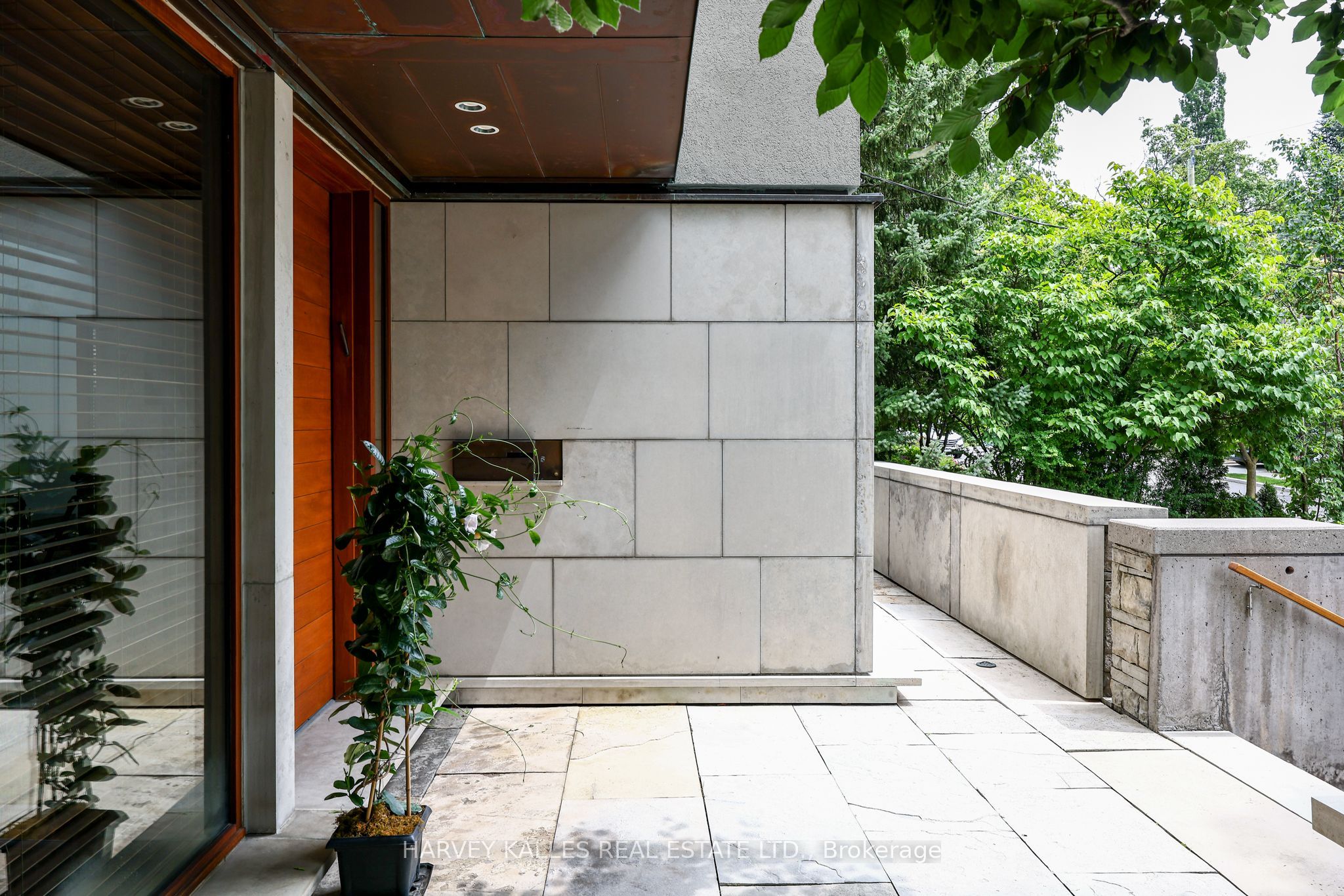 36 Millbank Avenue Property Photo 2