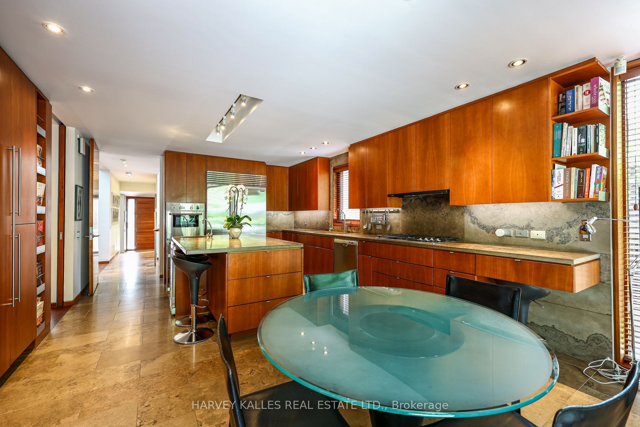 36 Millbank Avenue Property Photo 20