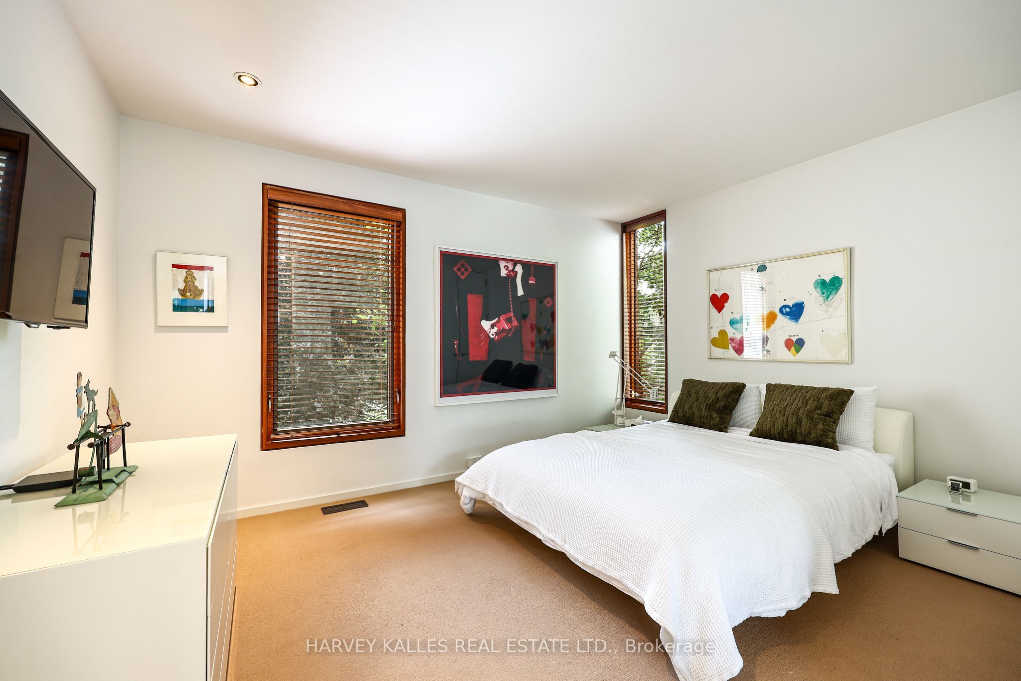 36 Millbank Avenue Property Photo 31