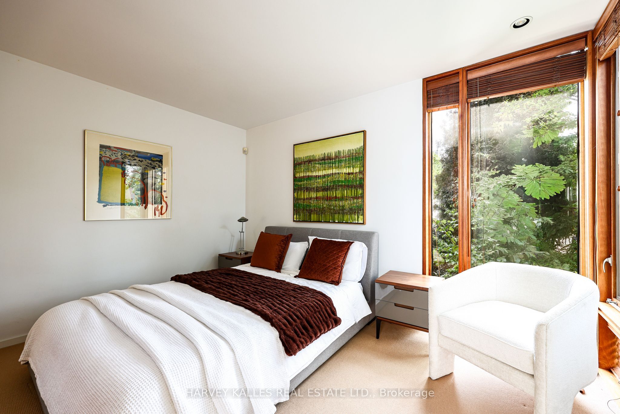 36 Millbank Avenue Property Photo 32