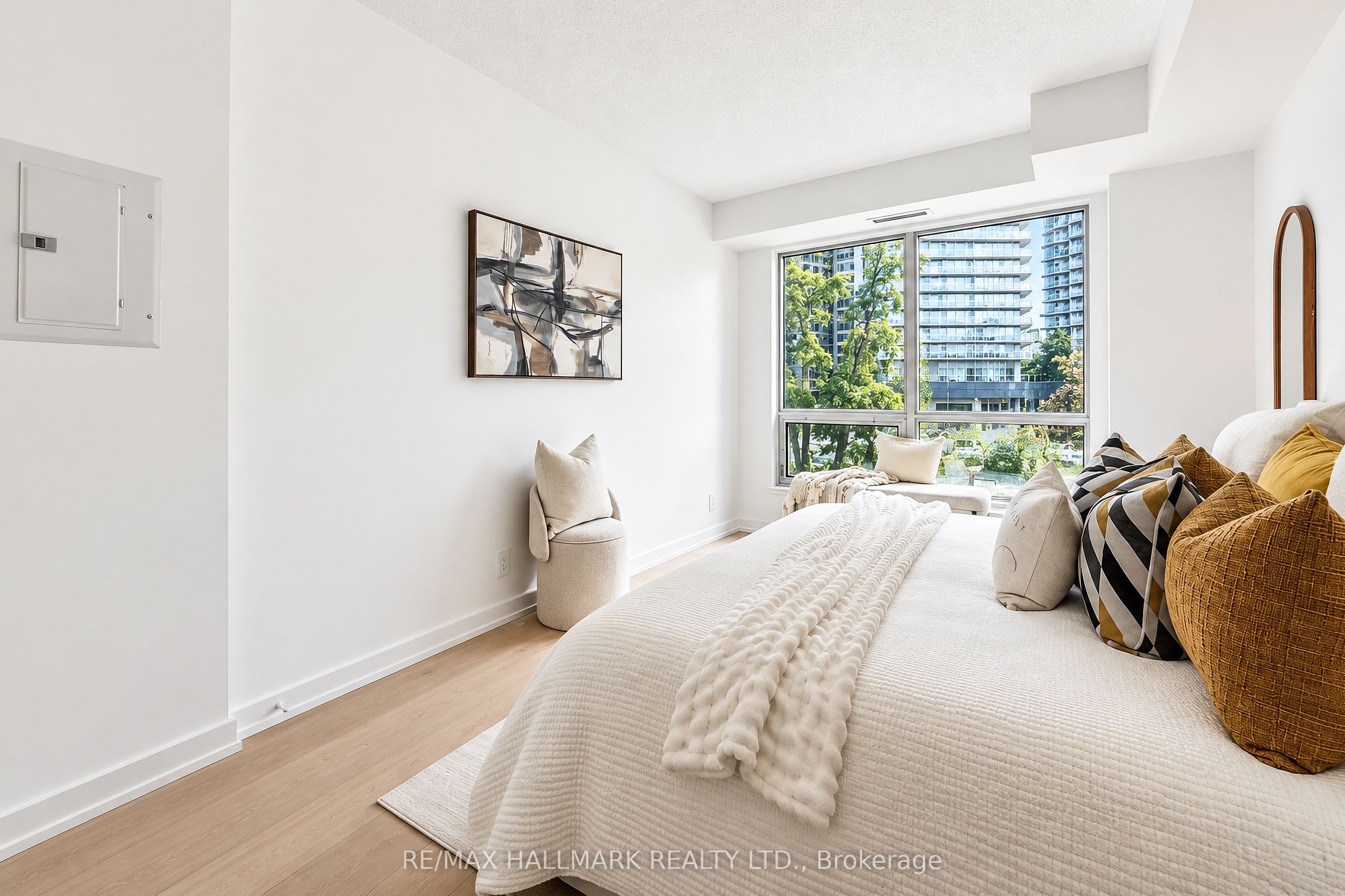 350 Wellington Street W M5 Property Photo 25