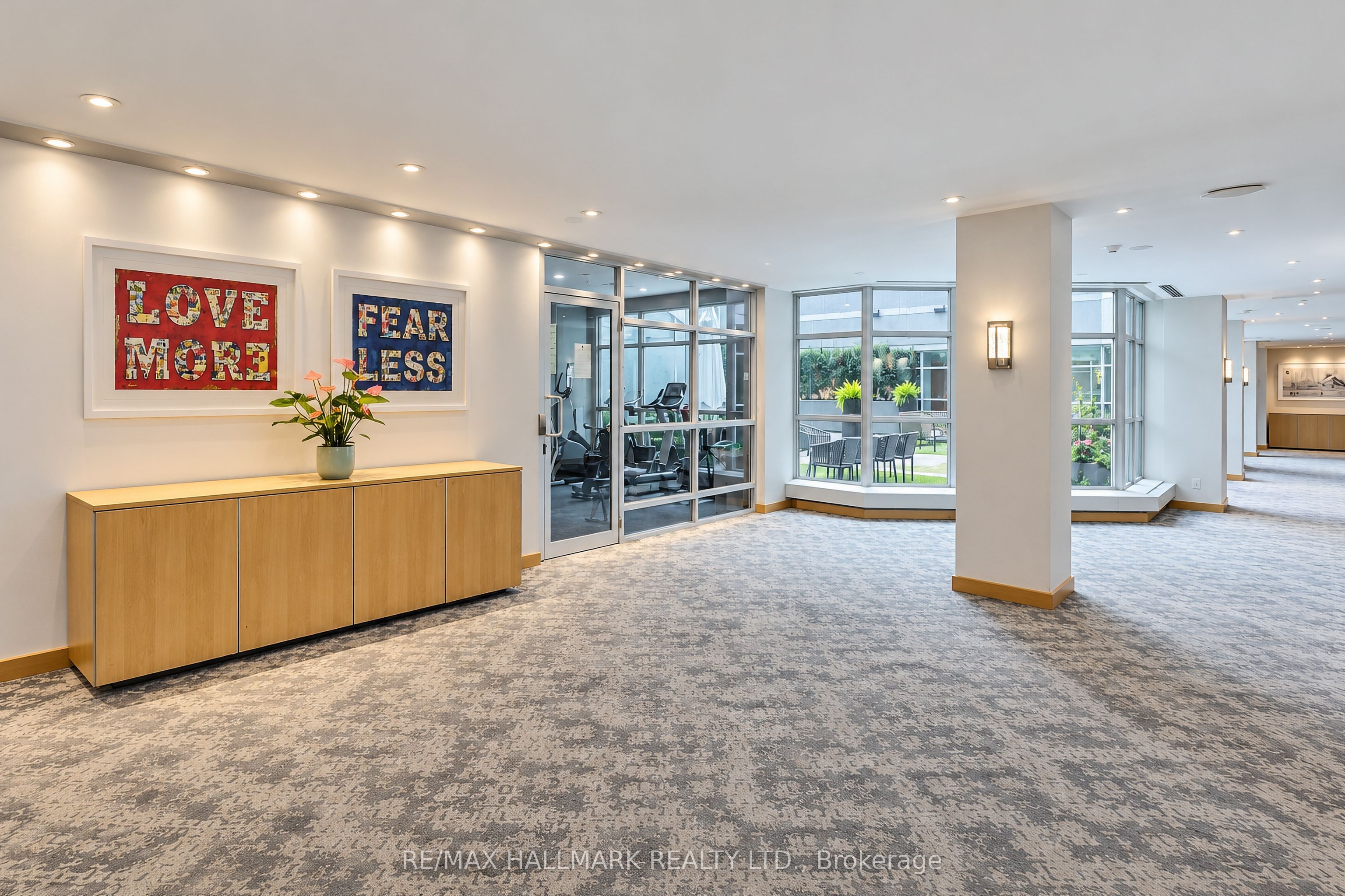 350 Wellington Street W M5 Property Photo 40
