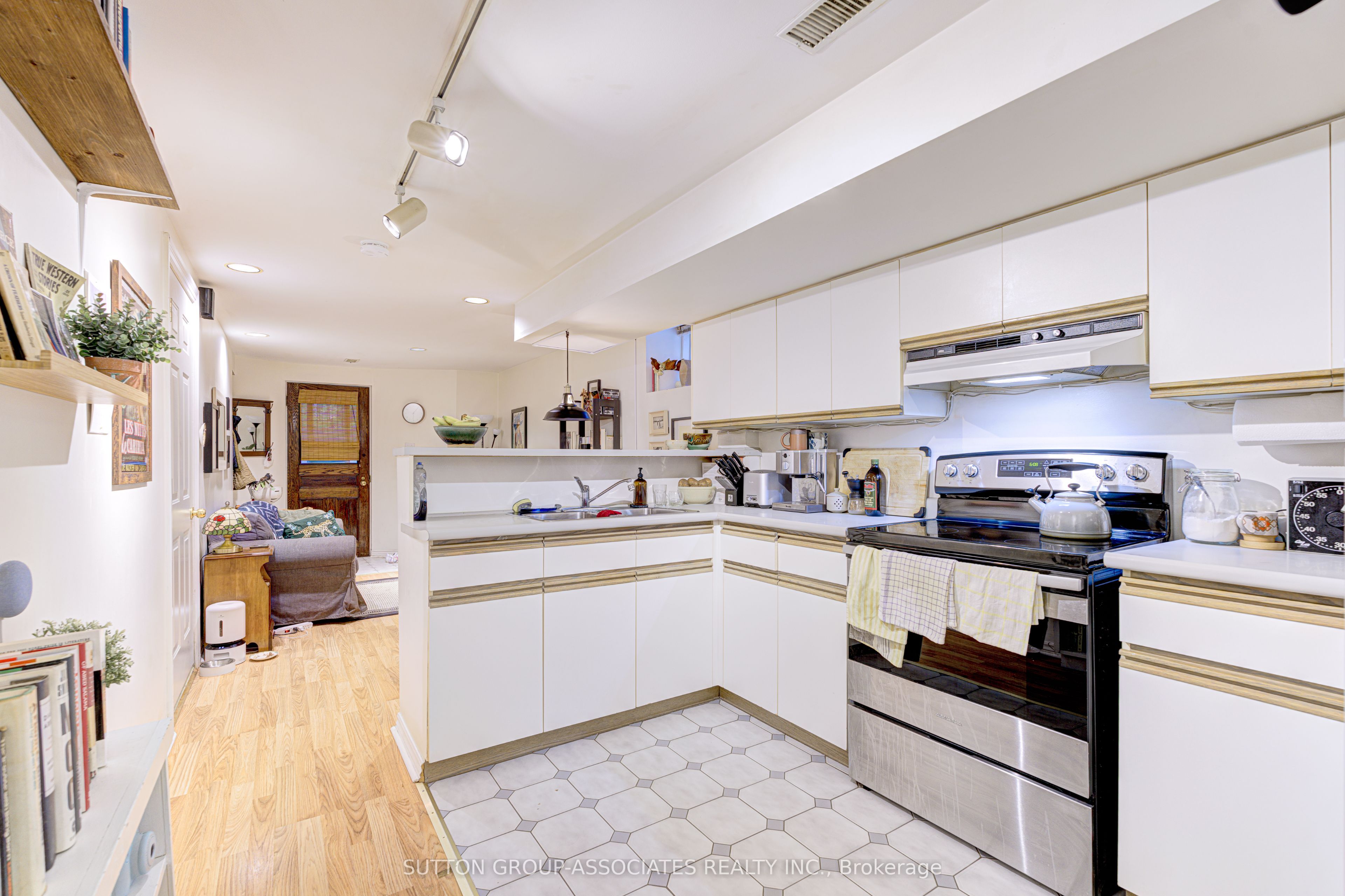 192 Albany Avenue Basement Property Photo 17