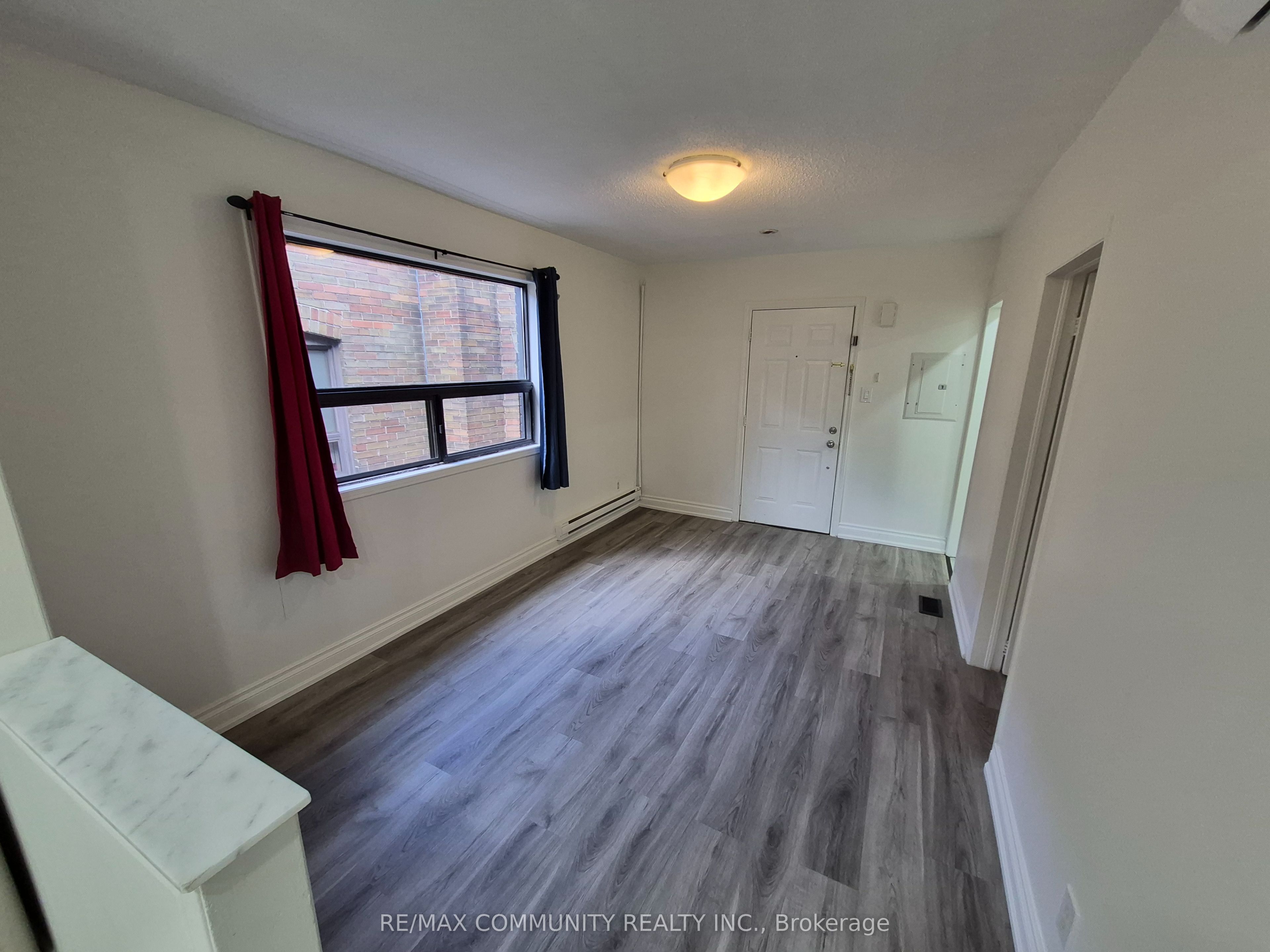636 Vaughan Road Property Photo 7