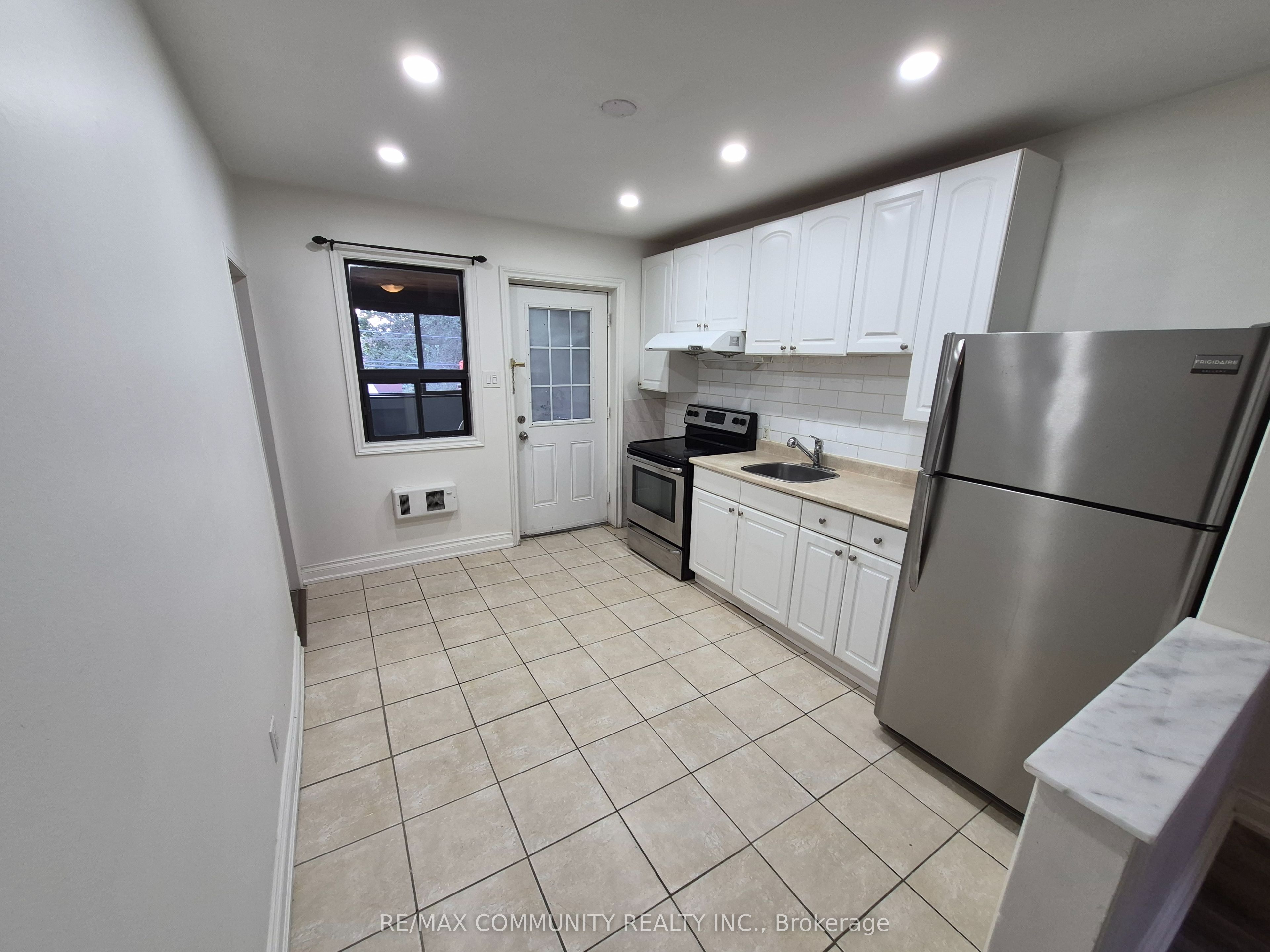 636 Vaughan Road Property Photo 8
