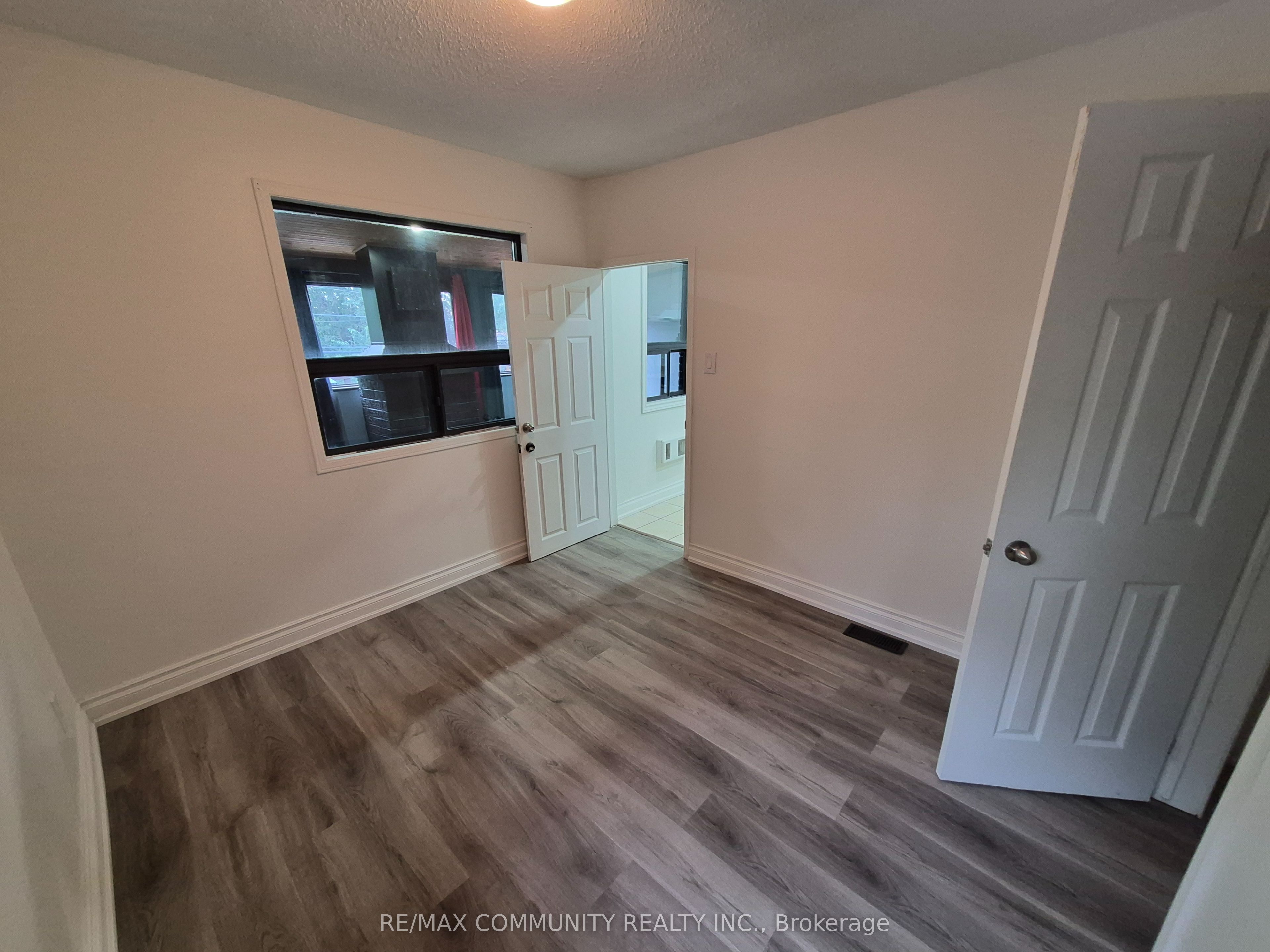 636 Vaughan Road Property Photo 13