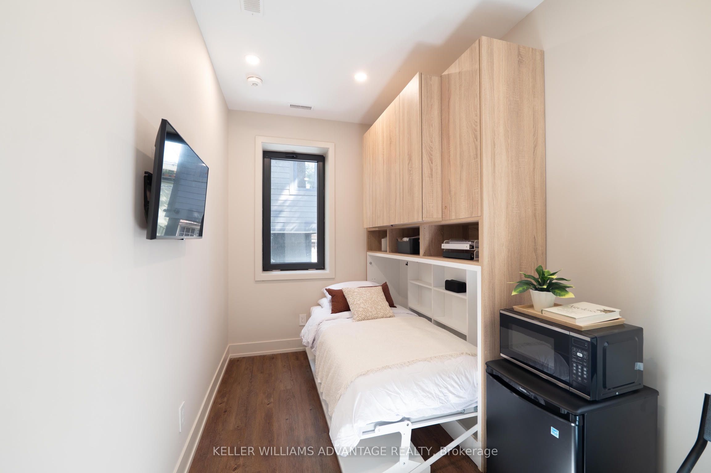 23 Ross Street 2 Property Photo 8