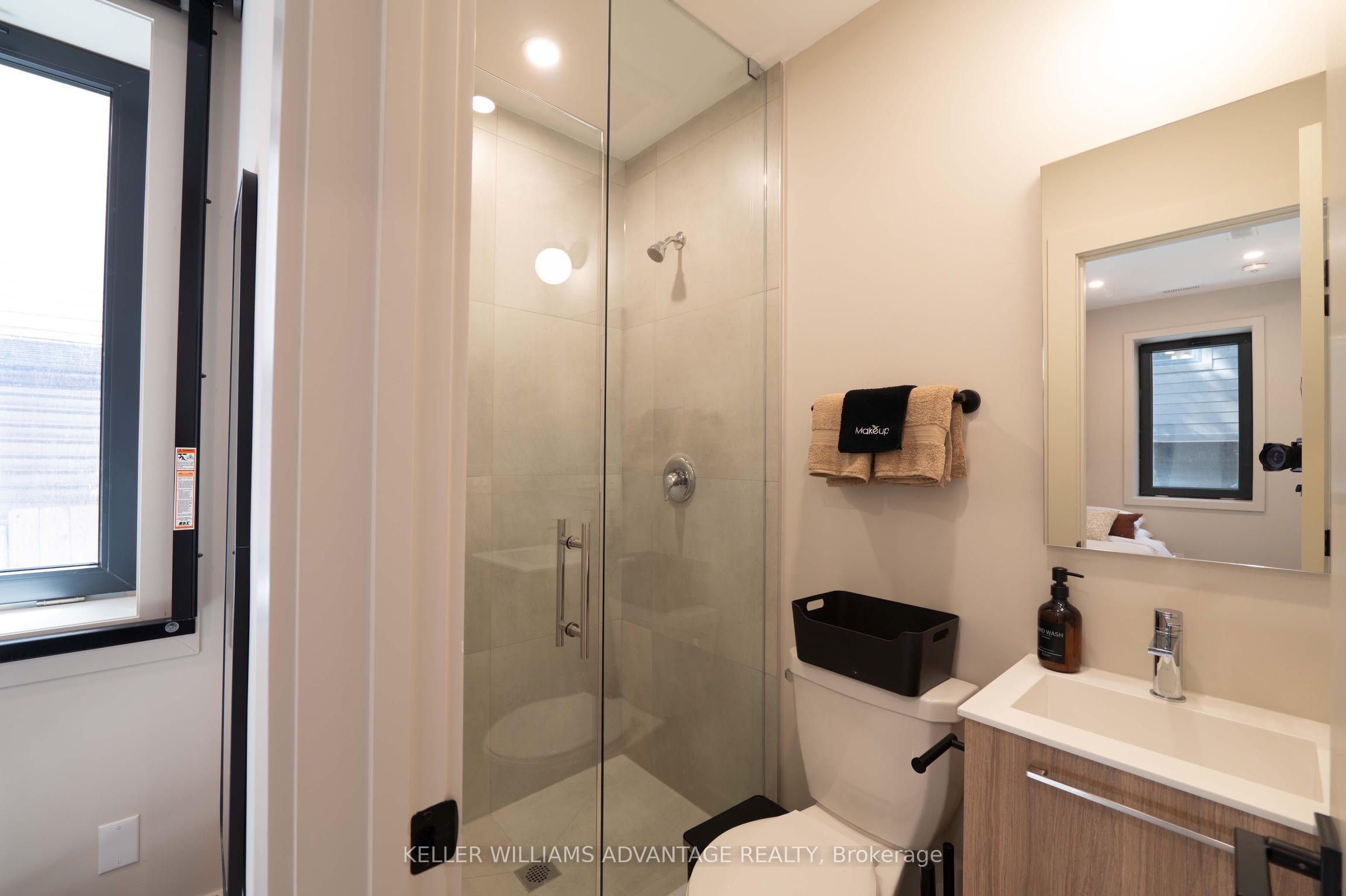 23 Ross Street 2 Property Photo 11