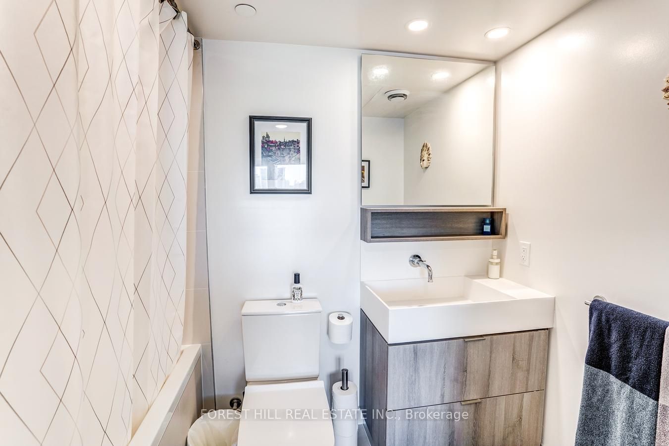 8 Hillsdale Avenue 736 Property Photo 16