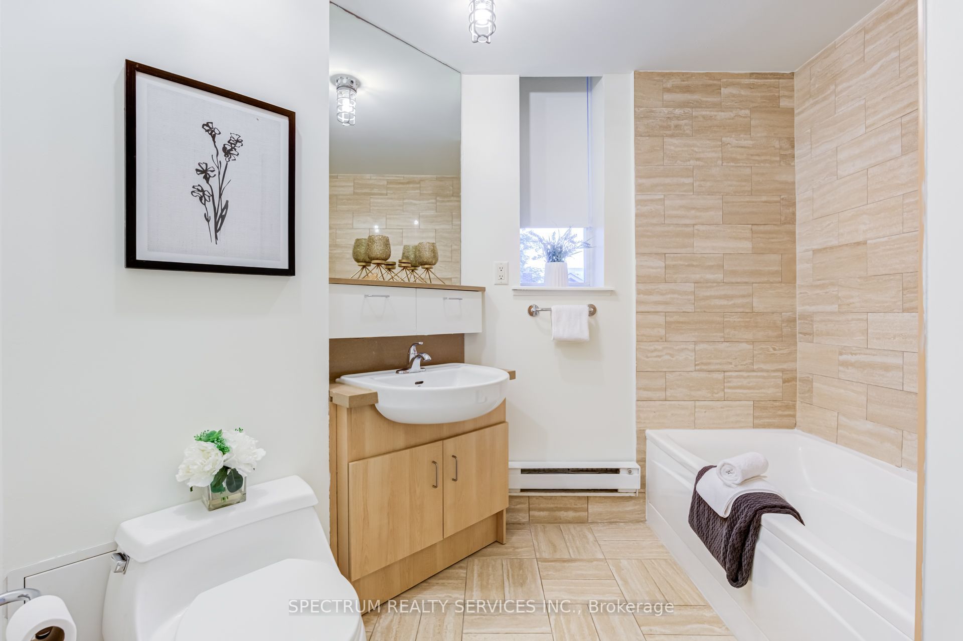 70 Alexander Street 301 Property Photo 11