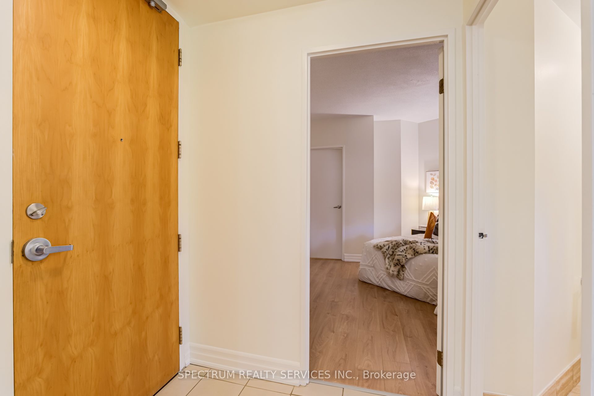 70 Alexander Street 301 Property Photo 14