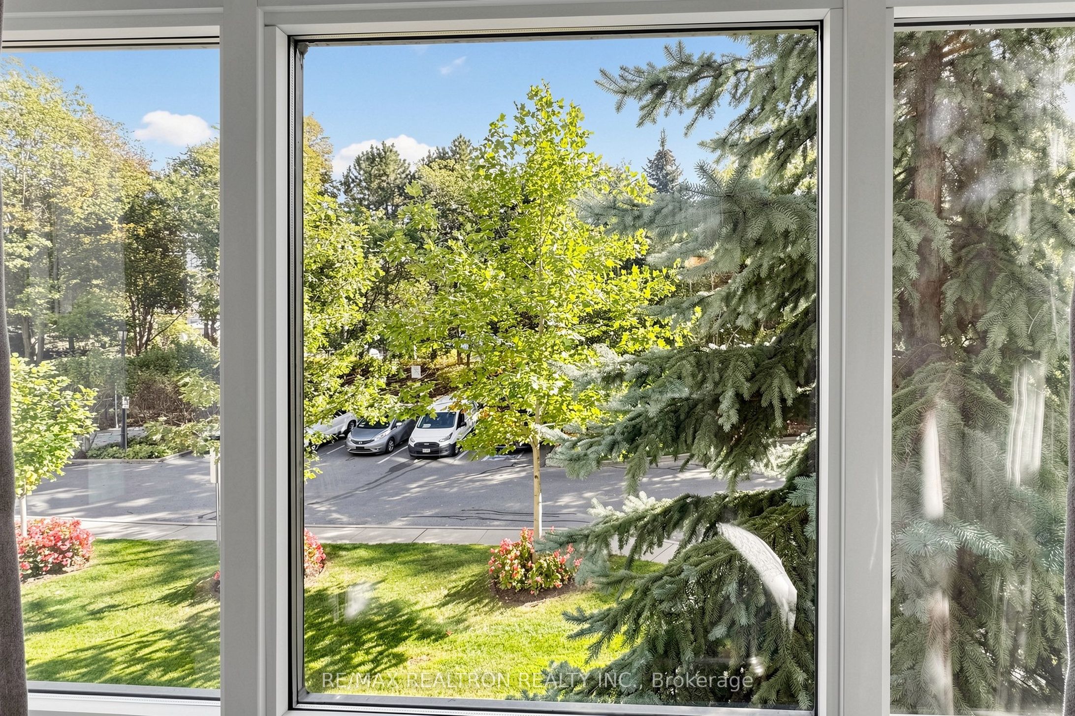 18 William Carson Crescent 211 Property Photo 11