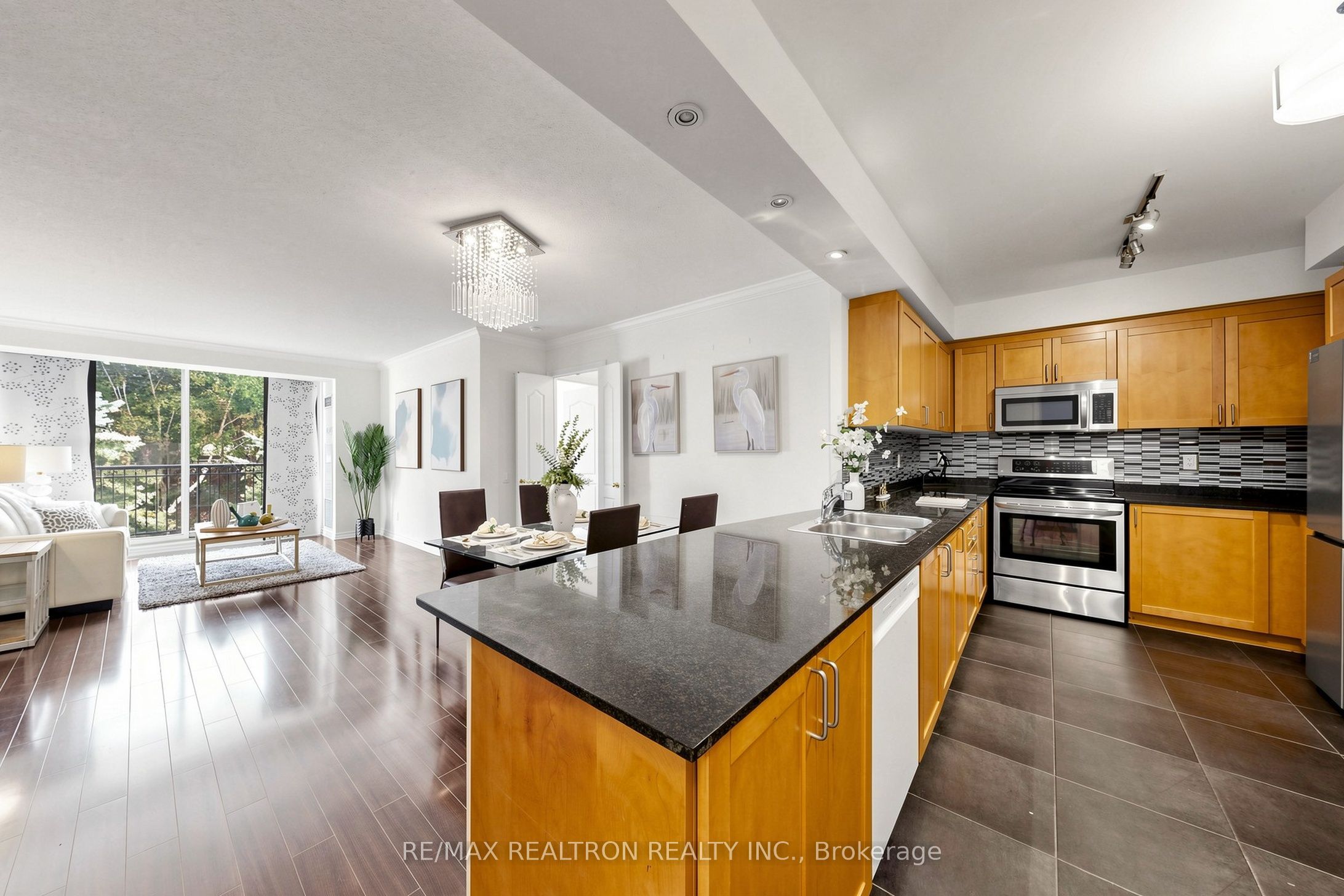 18 William Carson Crescent 211 Property Photo 15